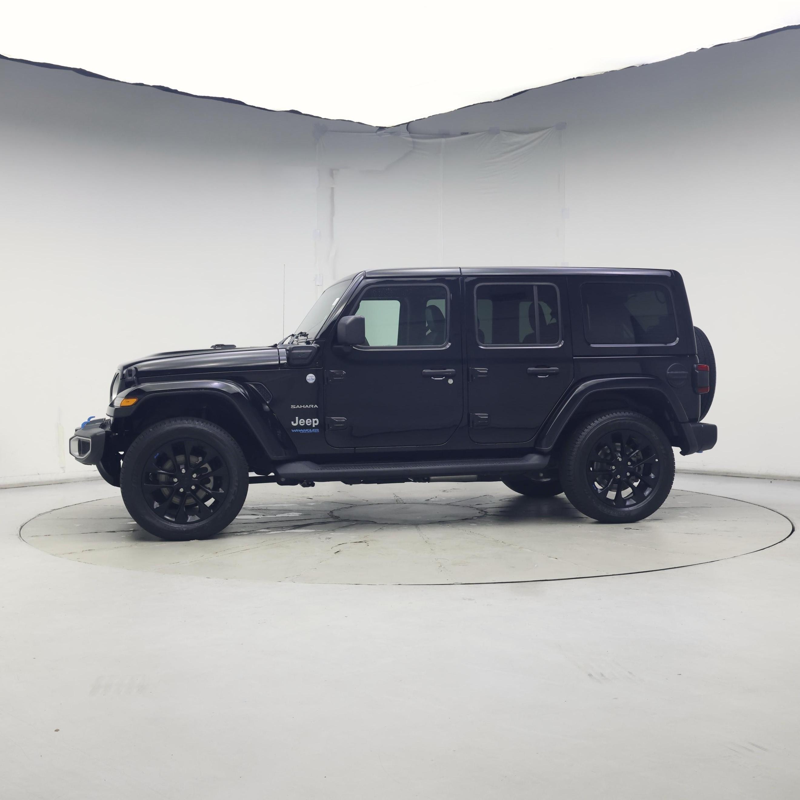 Thumbnail: 2022 Jeep Wrangler - 3