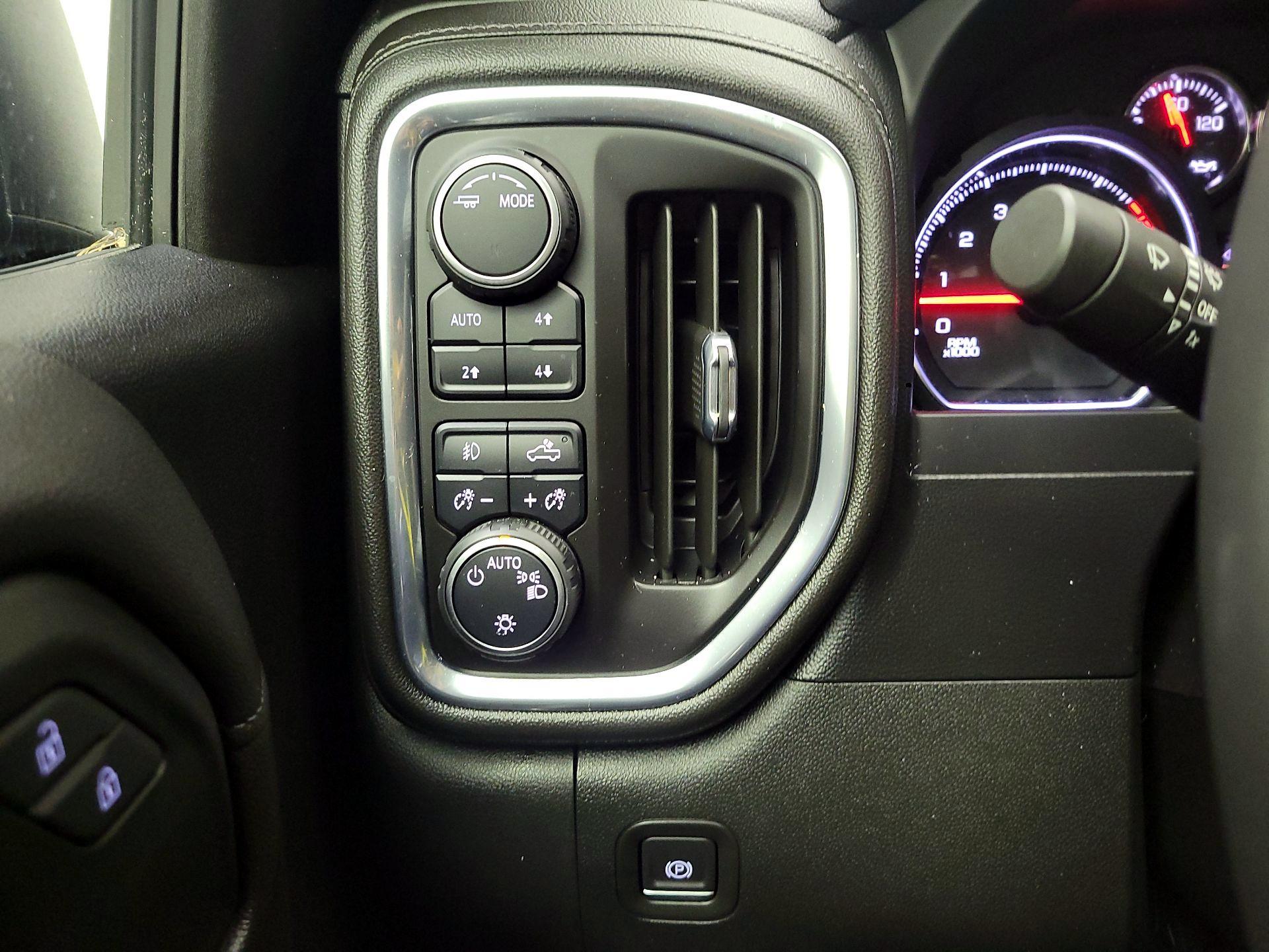 Thumbnail: 2021 Chevrolet Silverado 1500 - 13