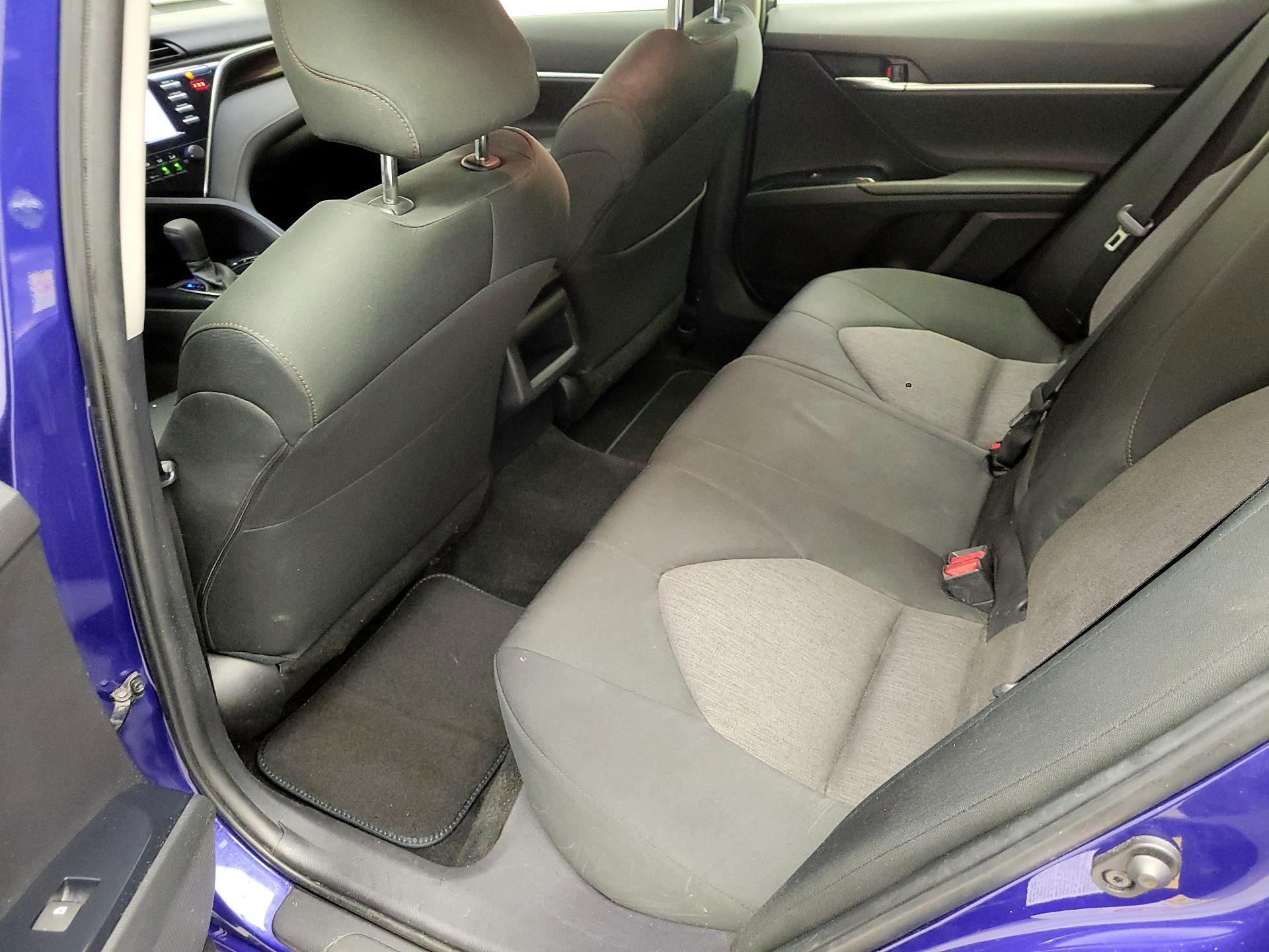 Thumbnail: 2018 Toyota Camry - 19