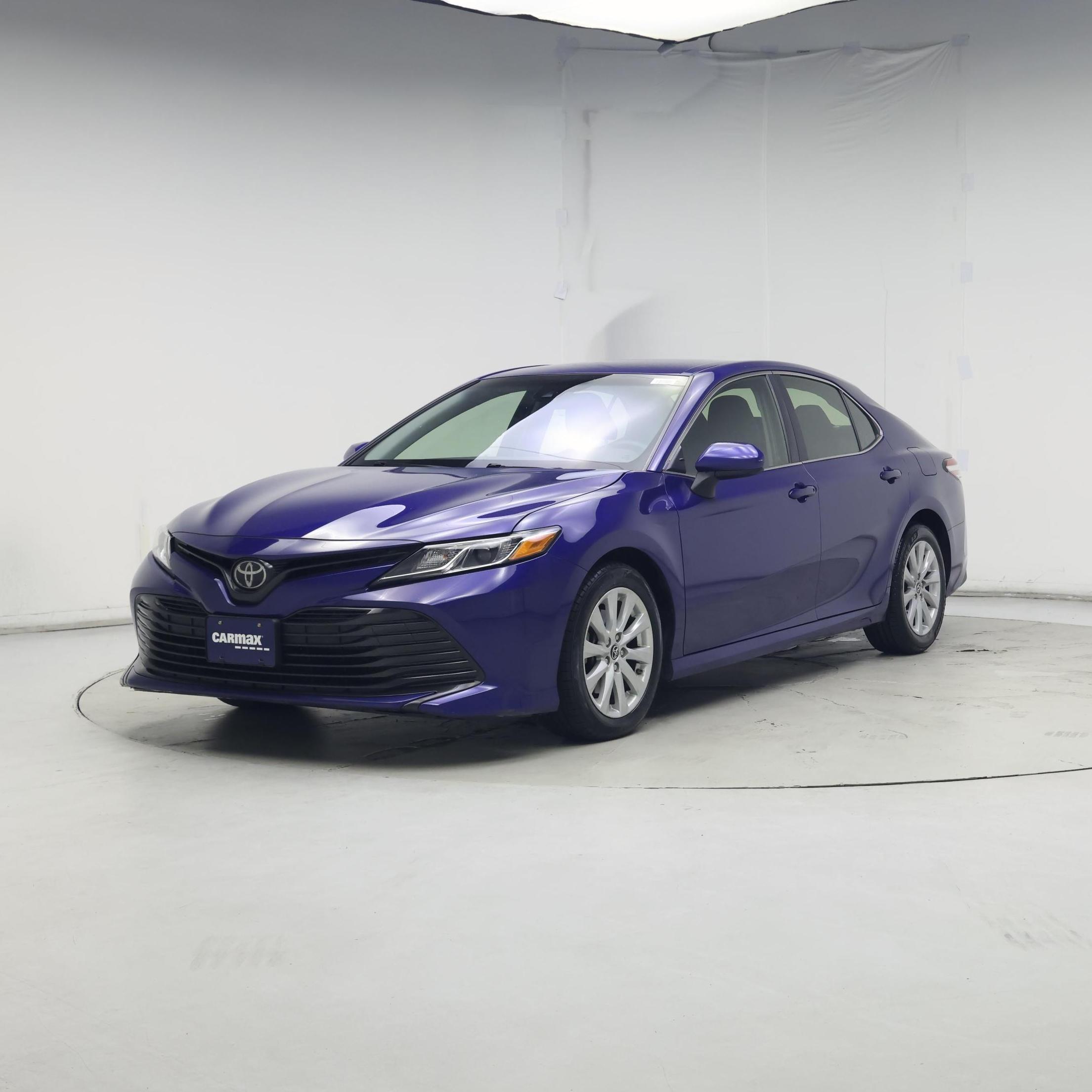Thumbnail: 2018 Toyota Camry - 4