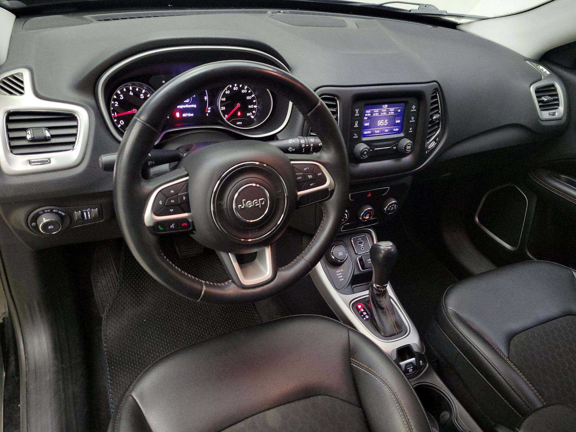 Thumbnail: 2018 Jeep Compass - 9