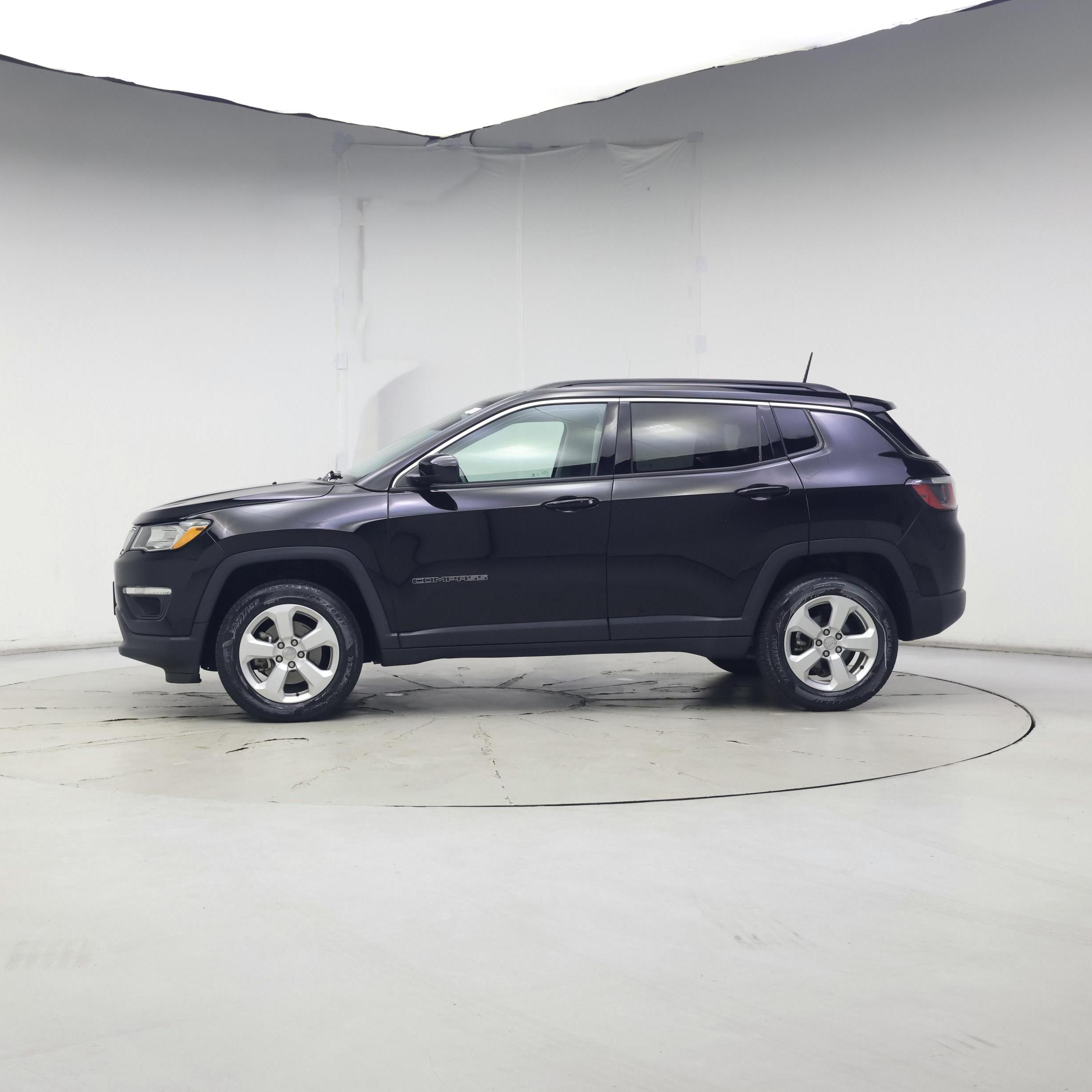 Thumbnail: 2018 Jeep Compass - 3