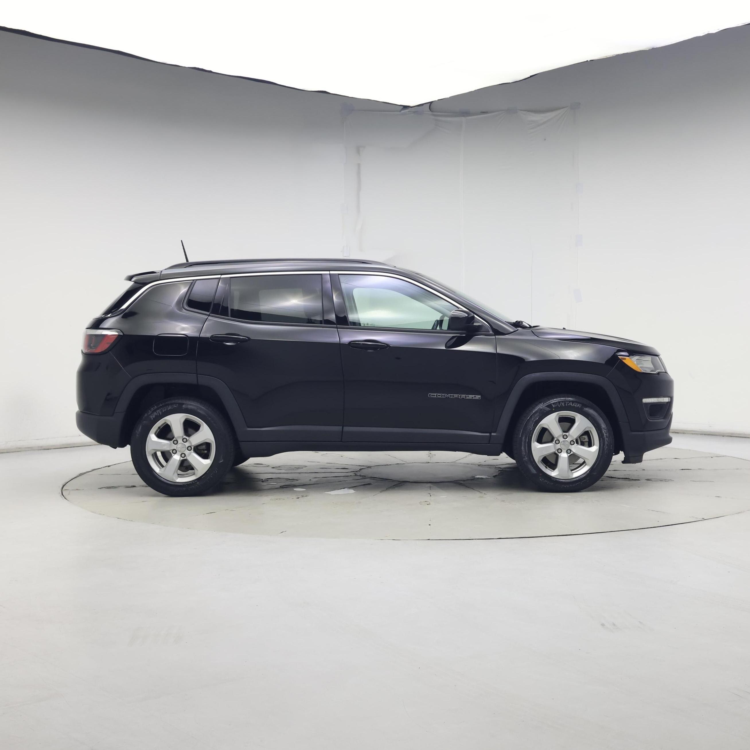 Thumbnail: 2018 Jeep Compass - 7