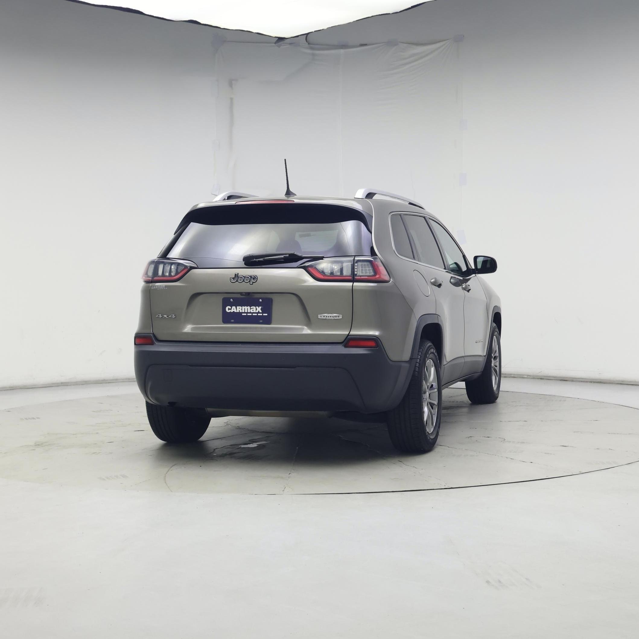 Thumbnail: 2019 Jeep Cherokee - 8