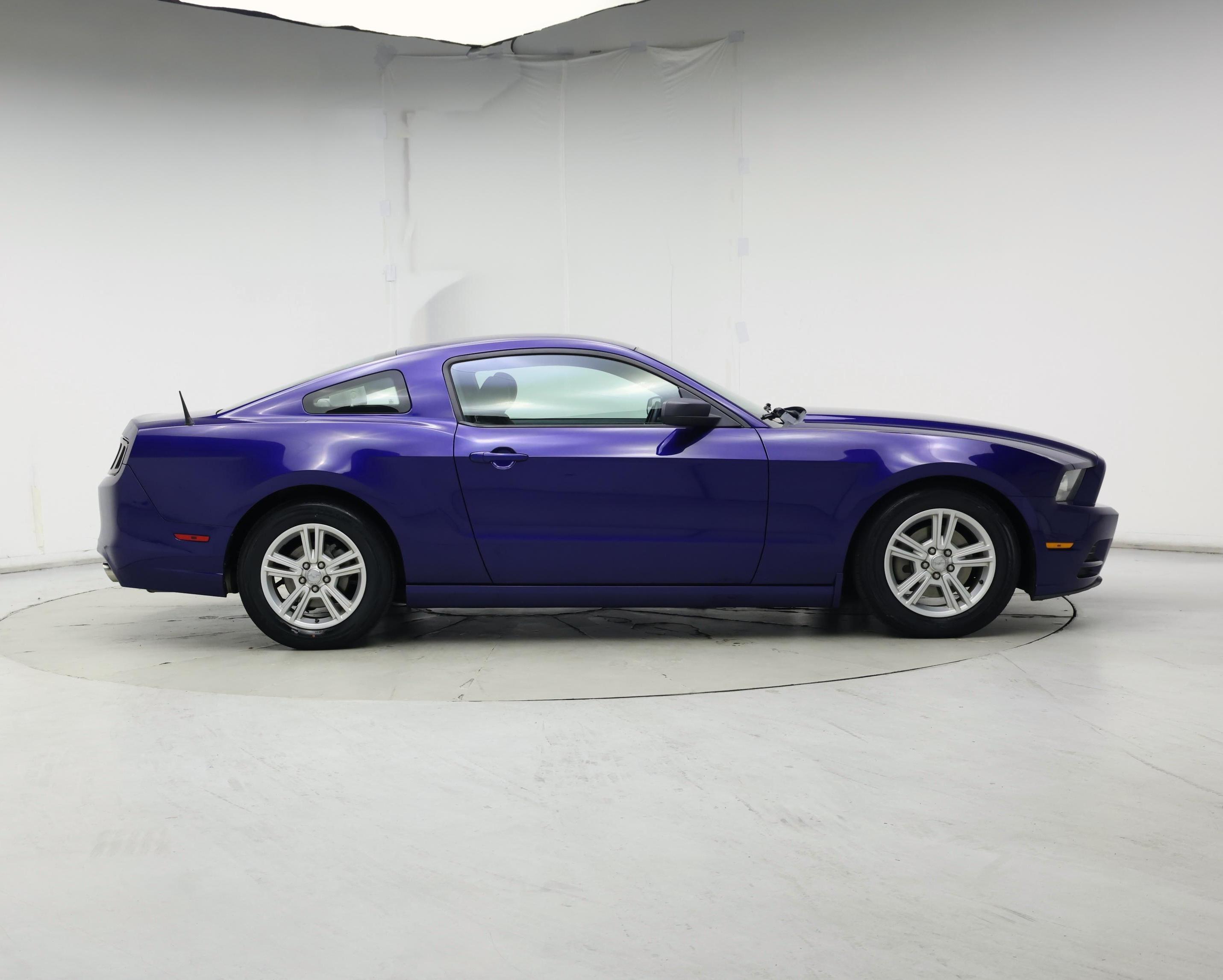 Thumbnail: 2014 Ford Mustang - 7