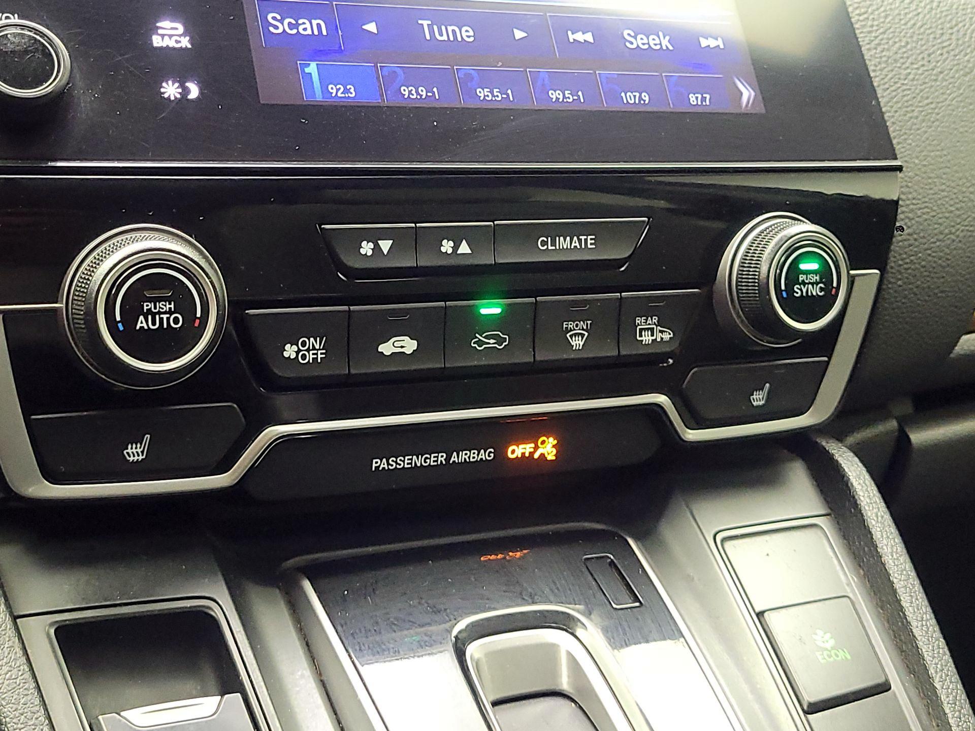 Thumbnail: 2019 Honda CR-V - 17