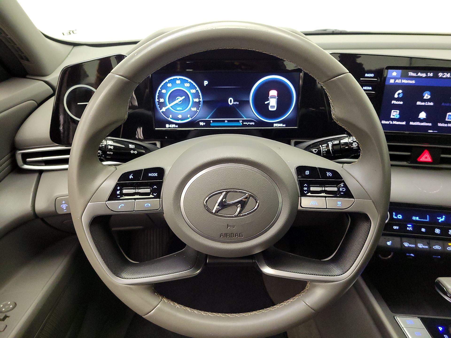 Thumbnail: 2022 Hyundai Elantra - 10