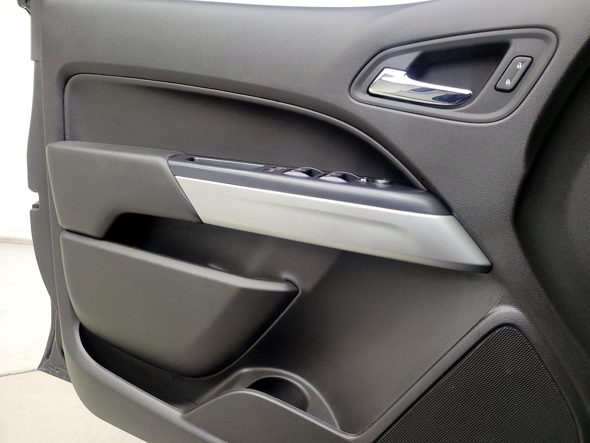 Thumbnail: 2021 Chevrolet Colorado - 12