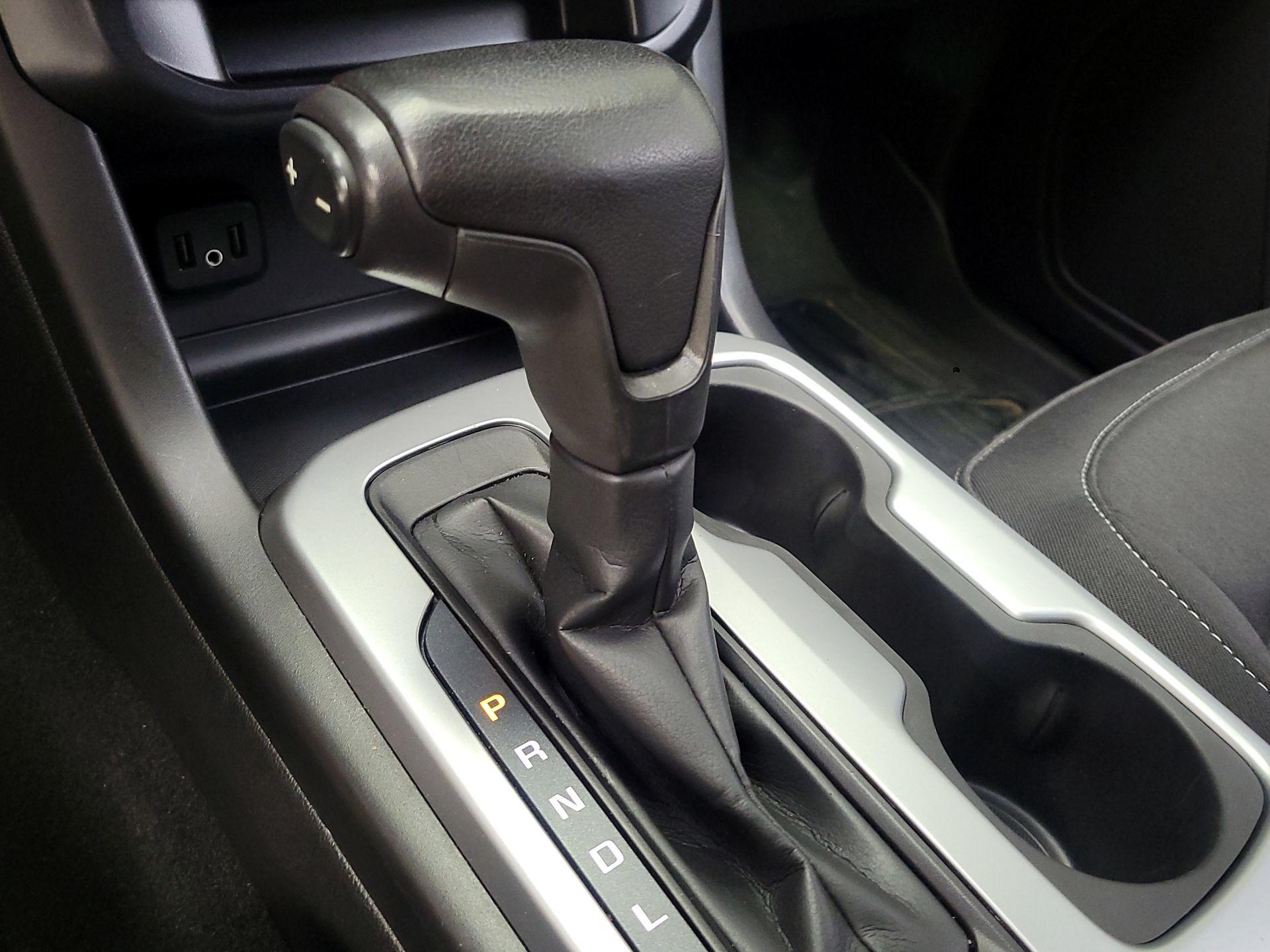 Thumbnail: 2021 Chevrolet Colorado - 17