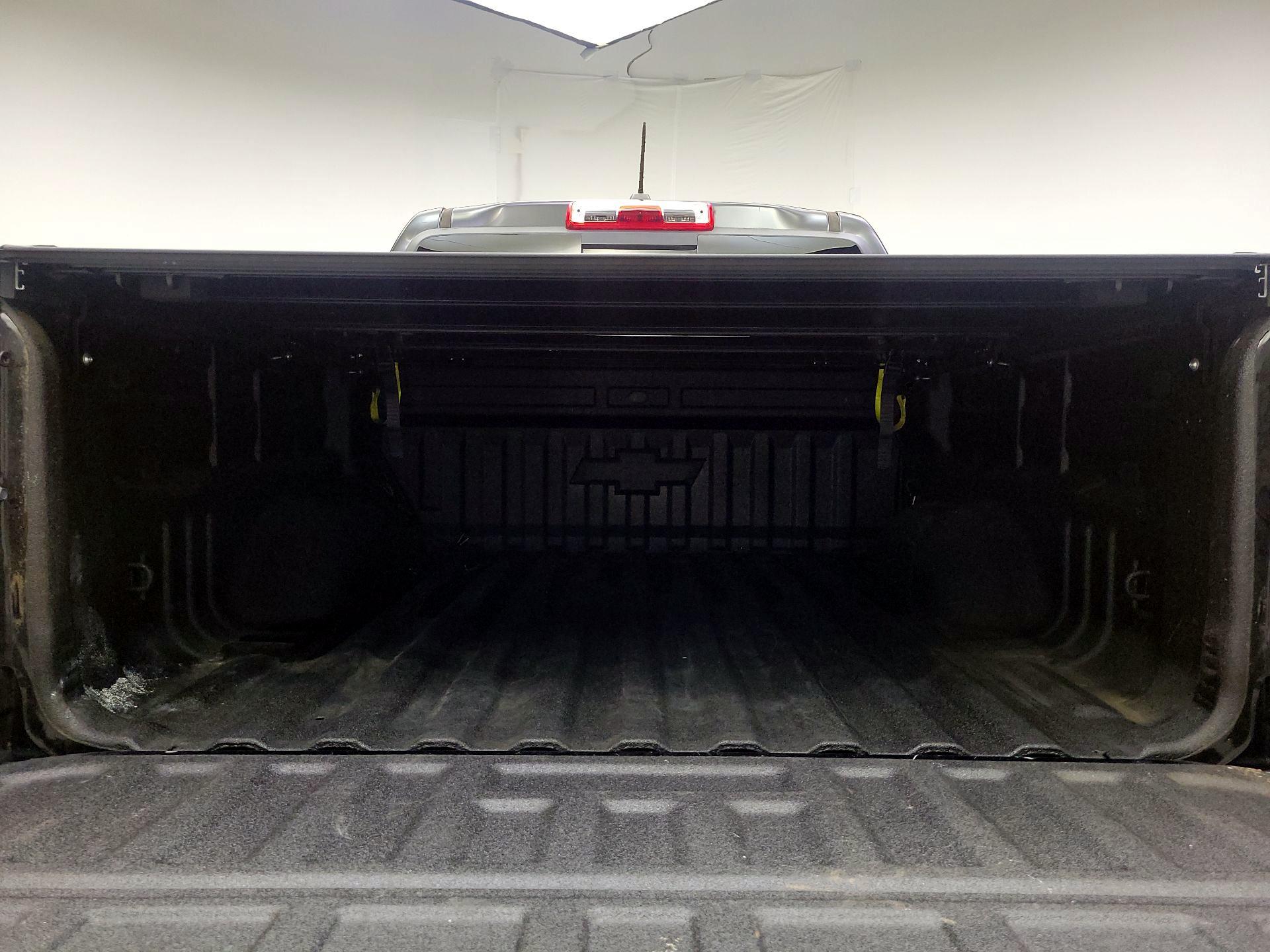 Thumbnail: 2021 Chevrolet Colorado - 20