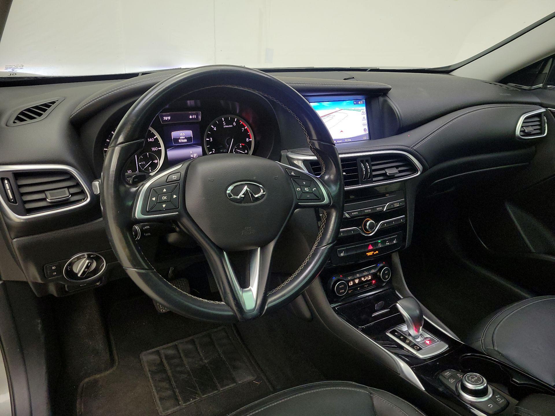 Thumbnail: 2018 INFINITI QX30 - 9