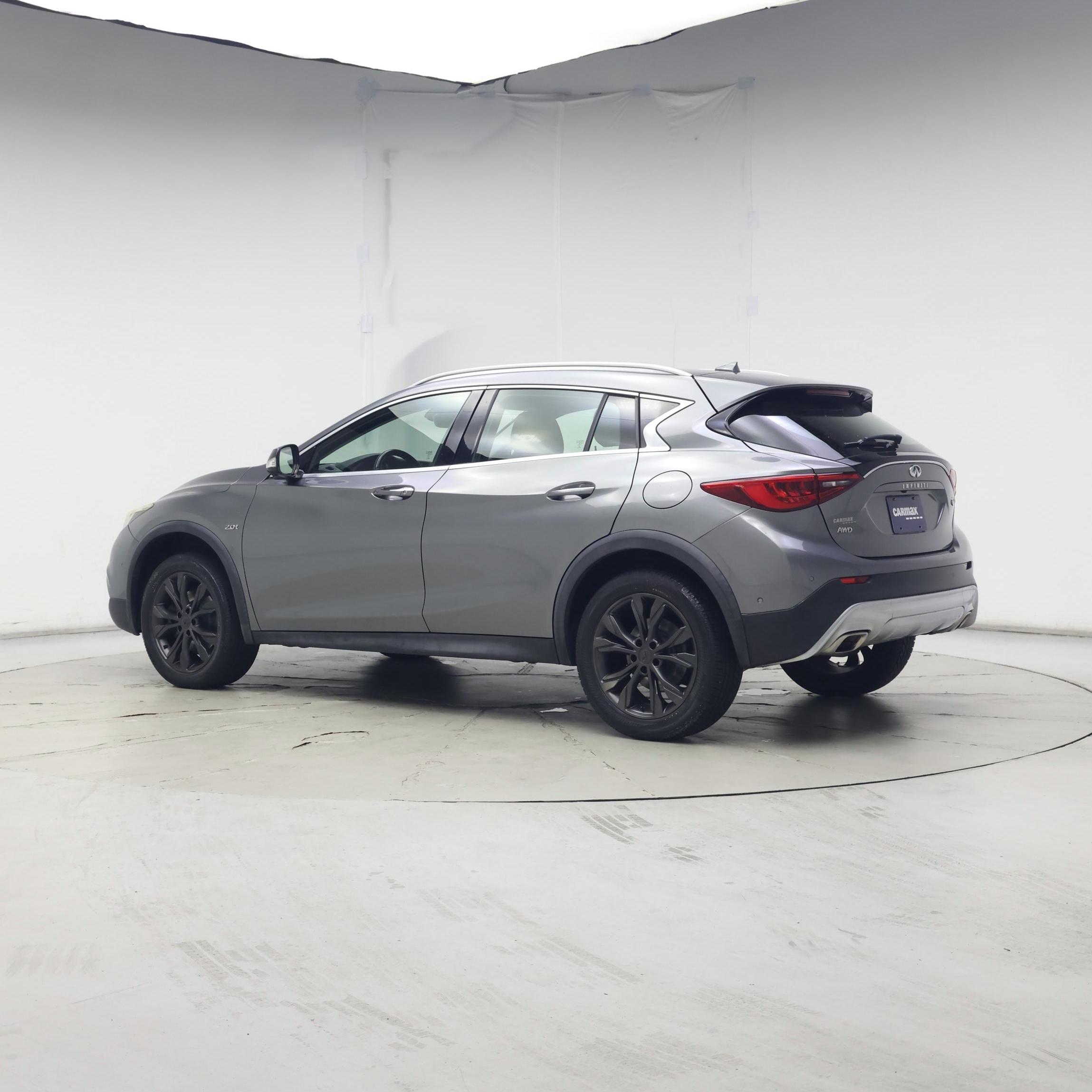 Thumbnail: 2018 INFINITI QX30 - 2