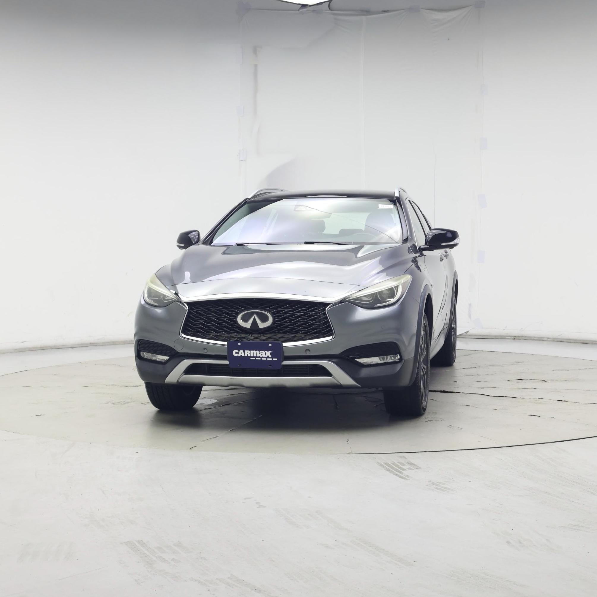 Thumbnail: 2018 INFINITI QX30 - 4