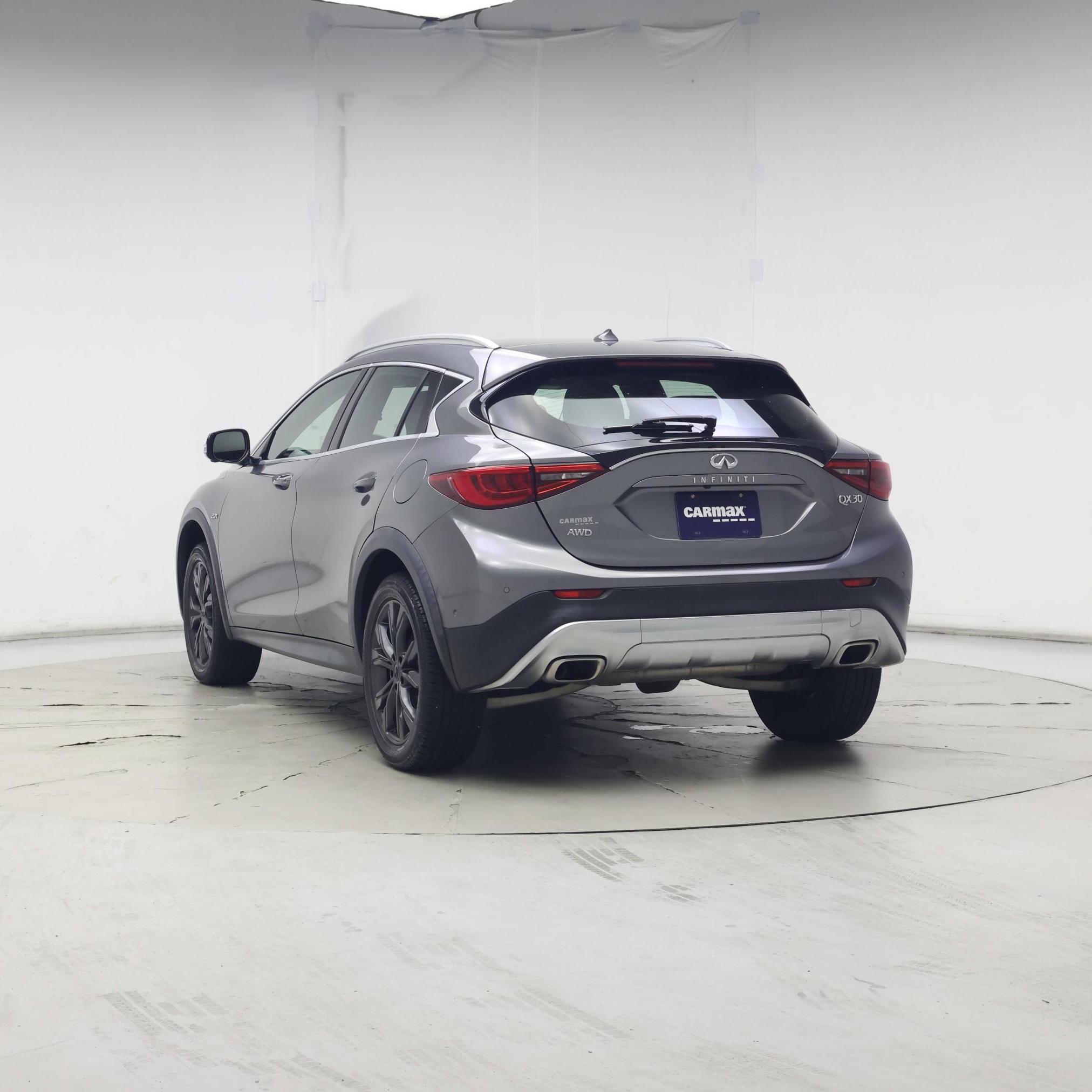 Thumbnail: 2018 INFINITI QX30 - 6