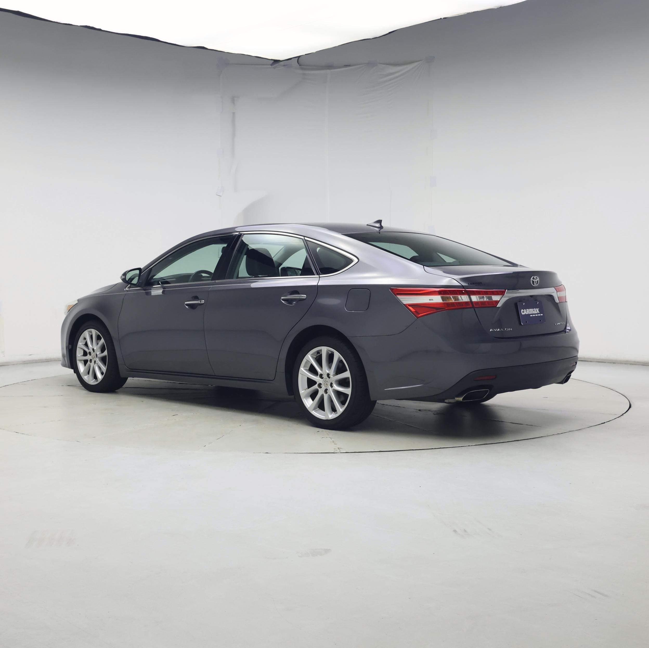 Thumbnail: 2015 Toyota Avalon - 2