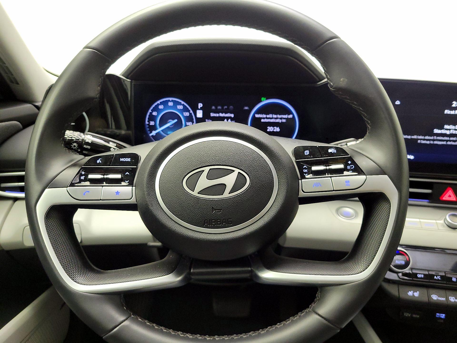 Thumbnail: 2025 Hyundai Elantra - 10