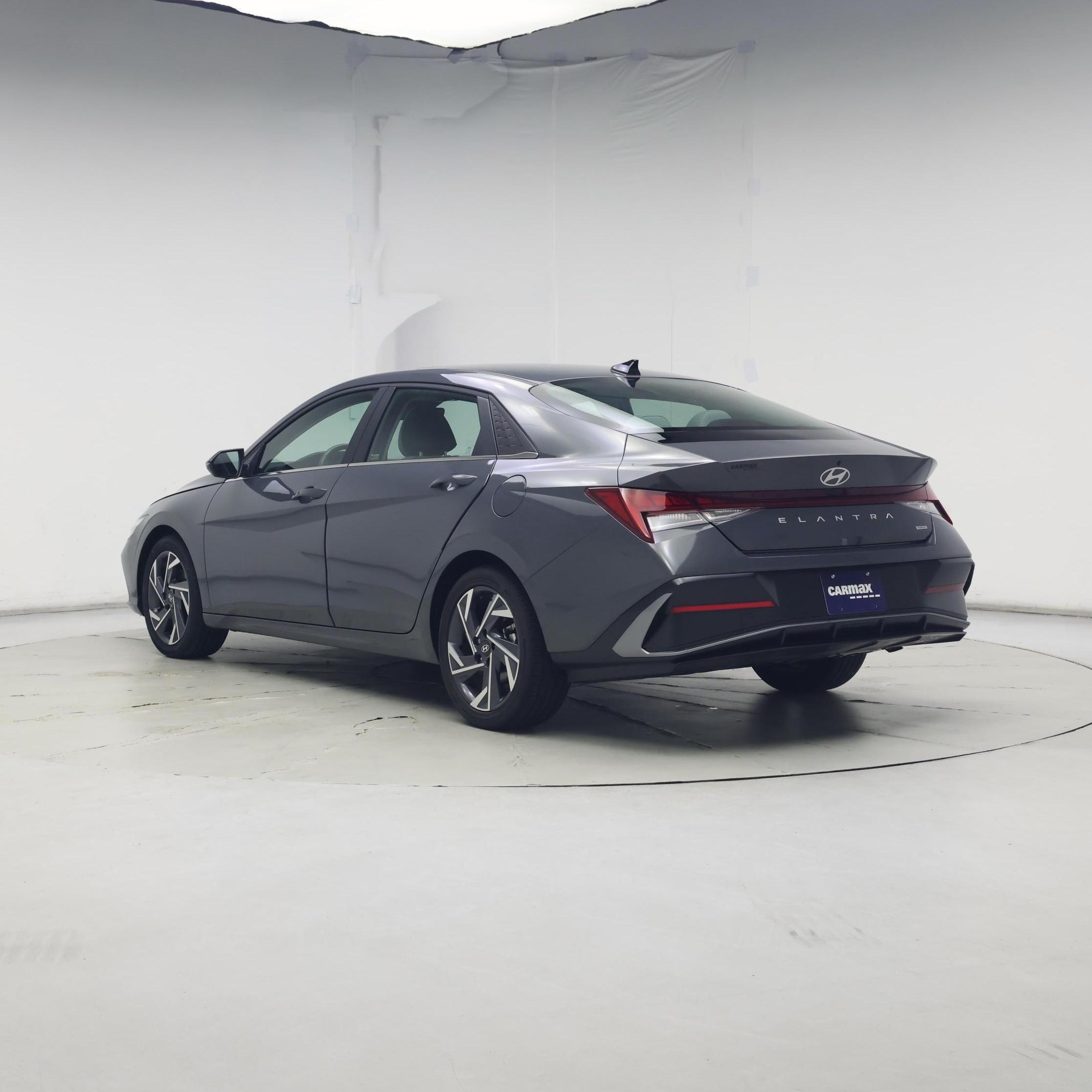 Thumbnail: 2025 Hyundai Elantra - 2