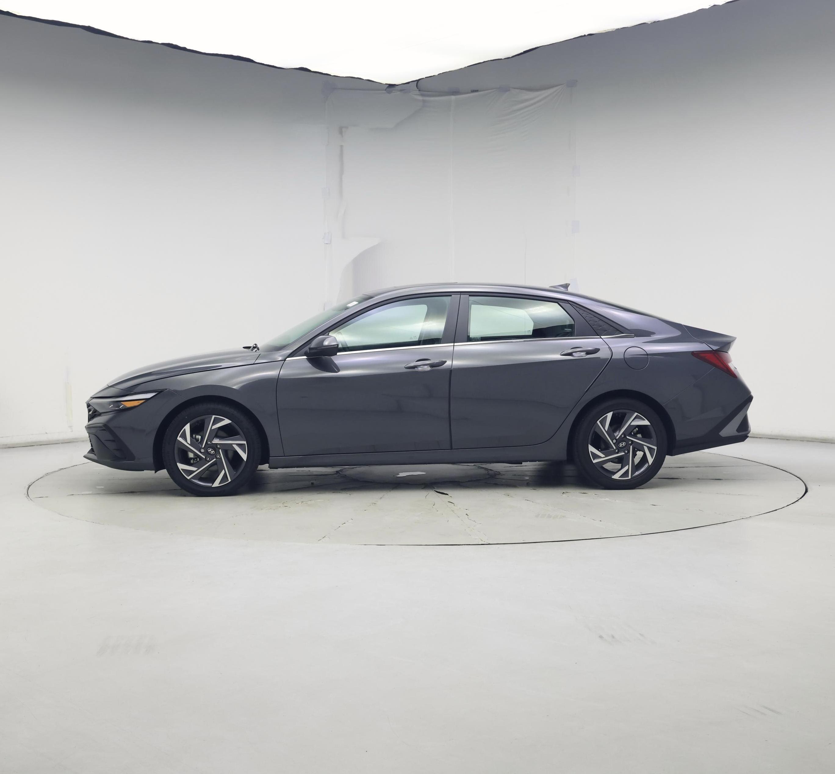 Thumbnail: 2025 Hyundai Elantra - 3
