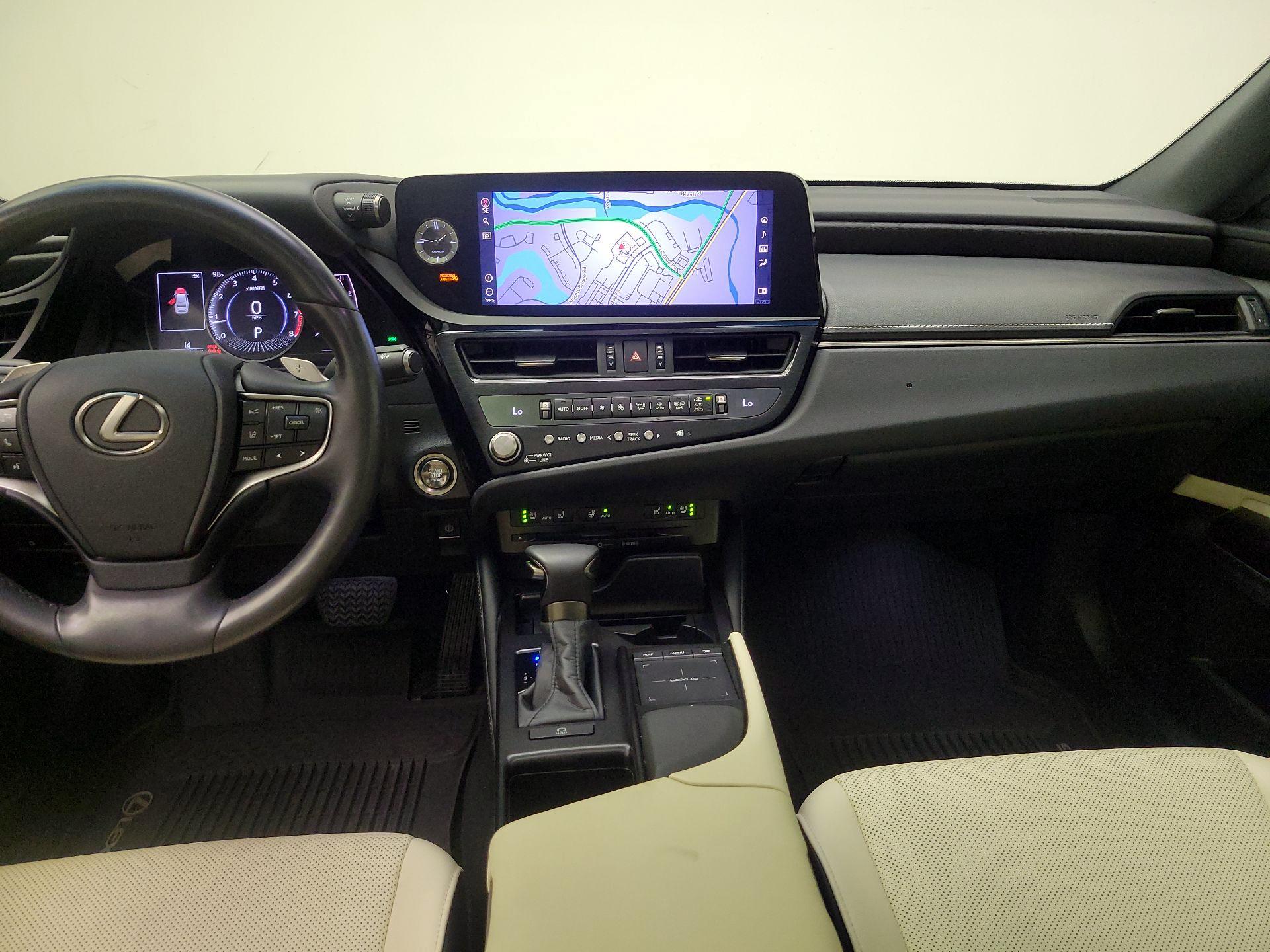 Thumbnail: 2022 Lexus ES - 9