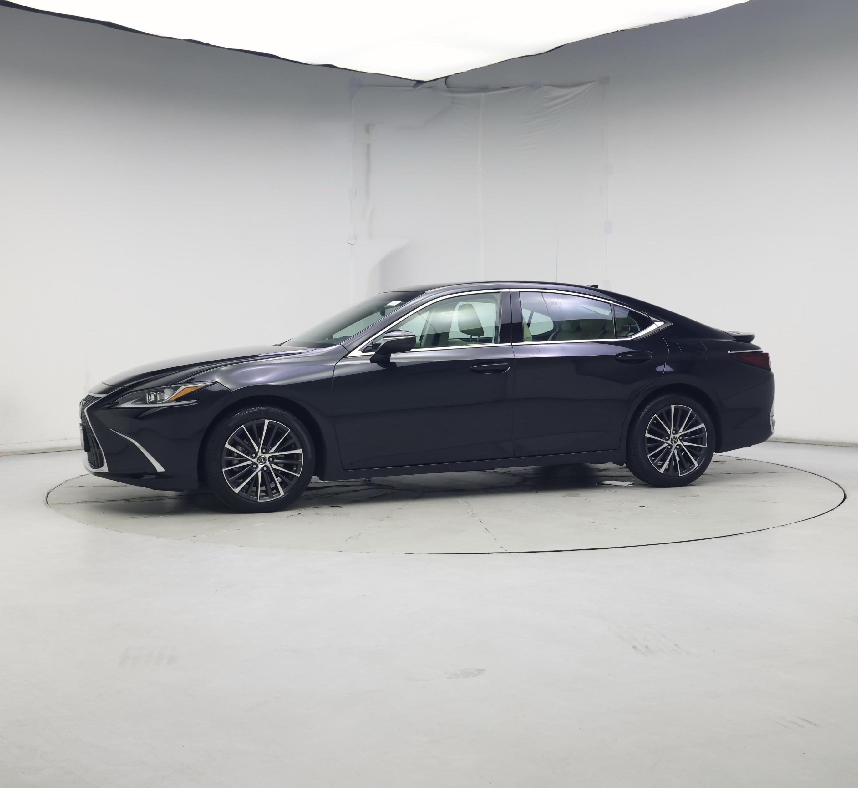 Thumbnail: 2022 Lexus ES - 3