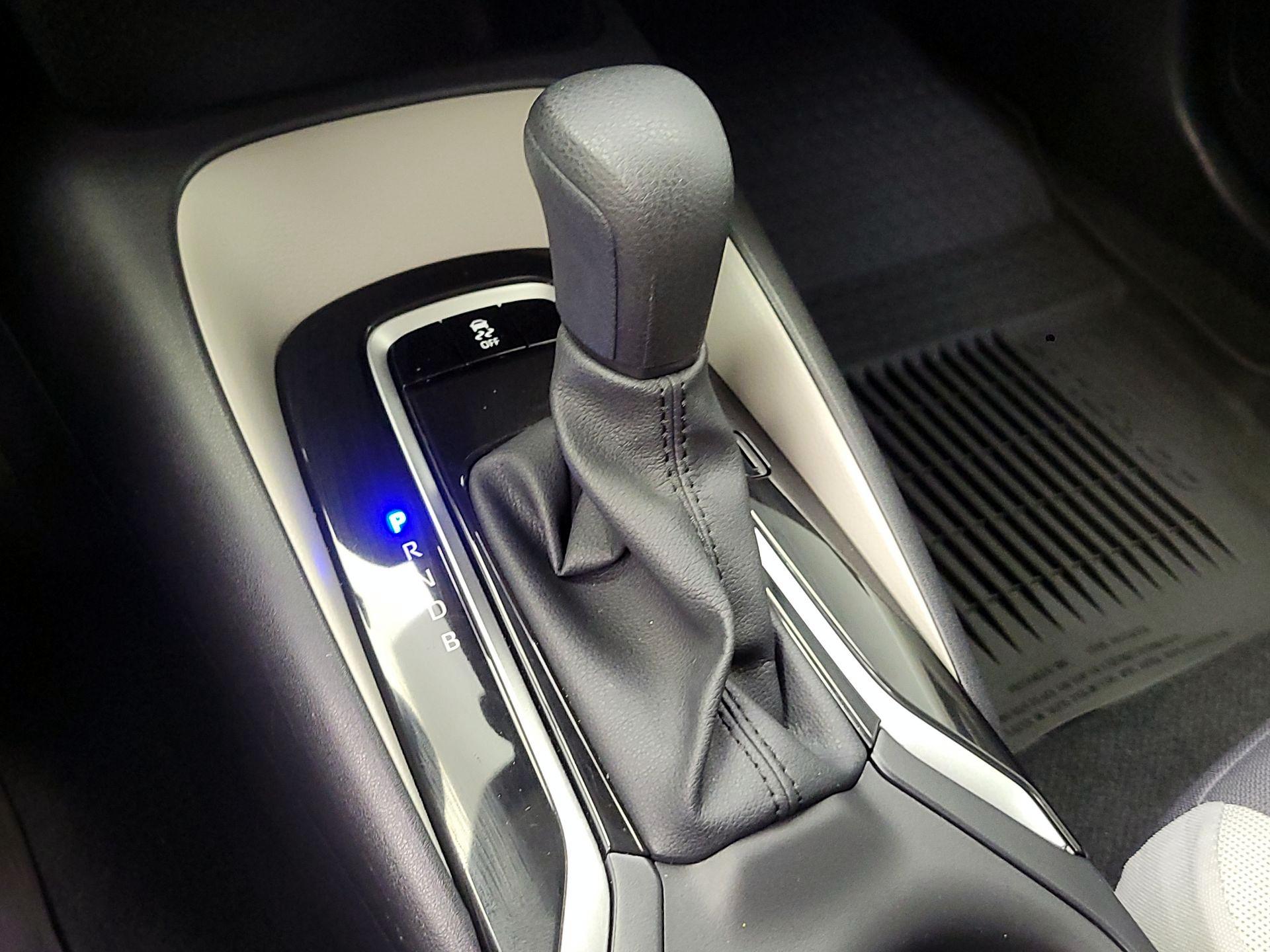 Thumbnail: 2025 Toyota Corolla - 17