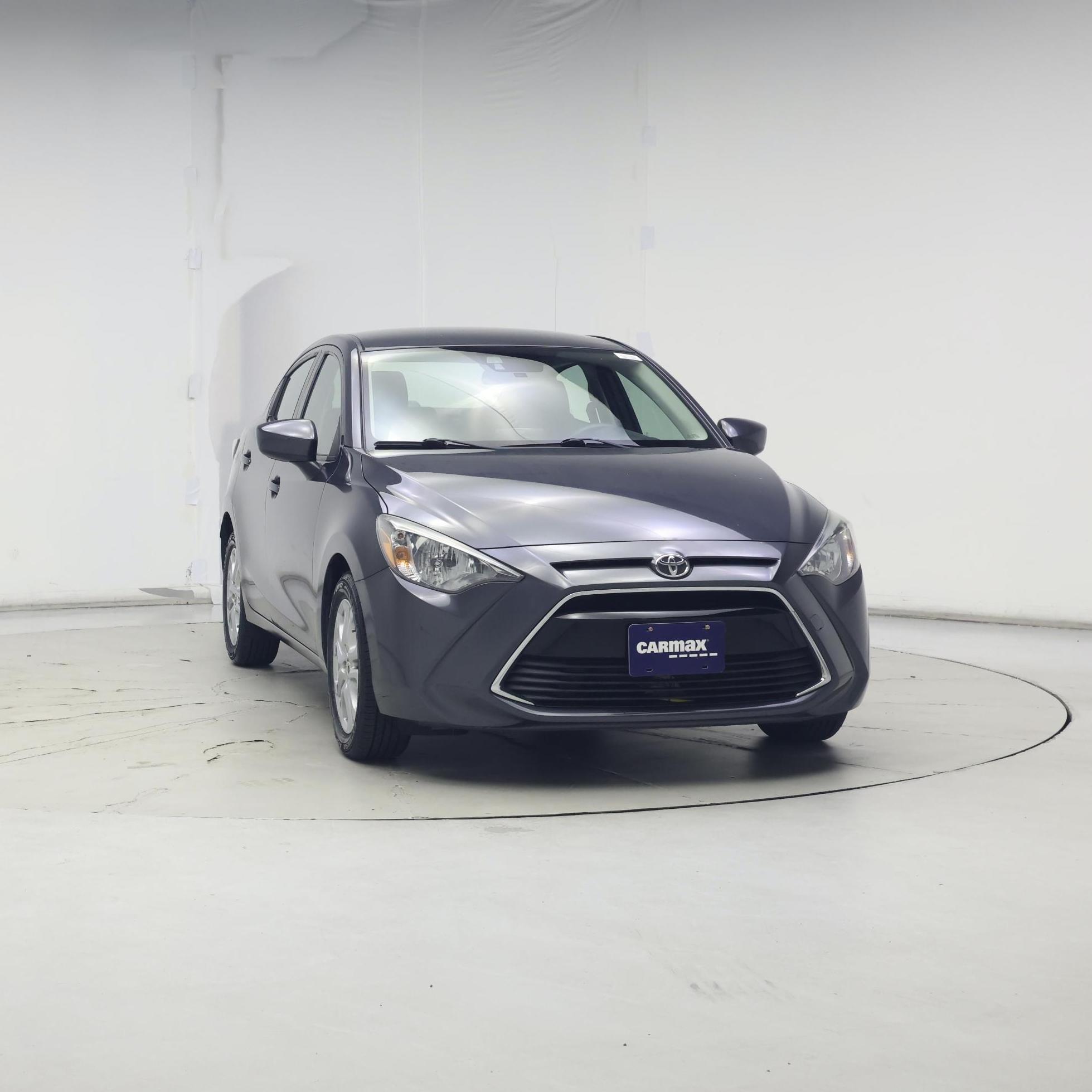 Thumbnail: 2017 Toyota Yaris iA - 5