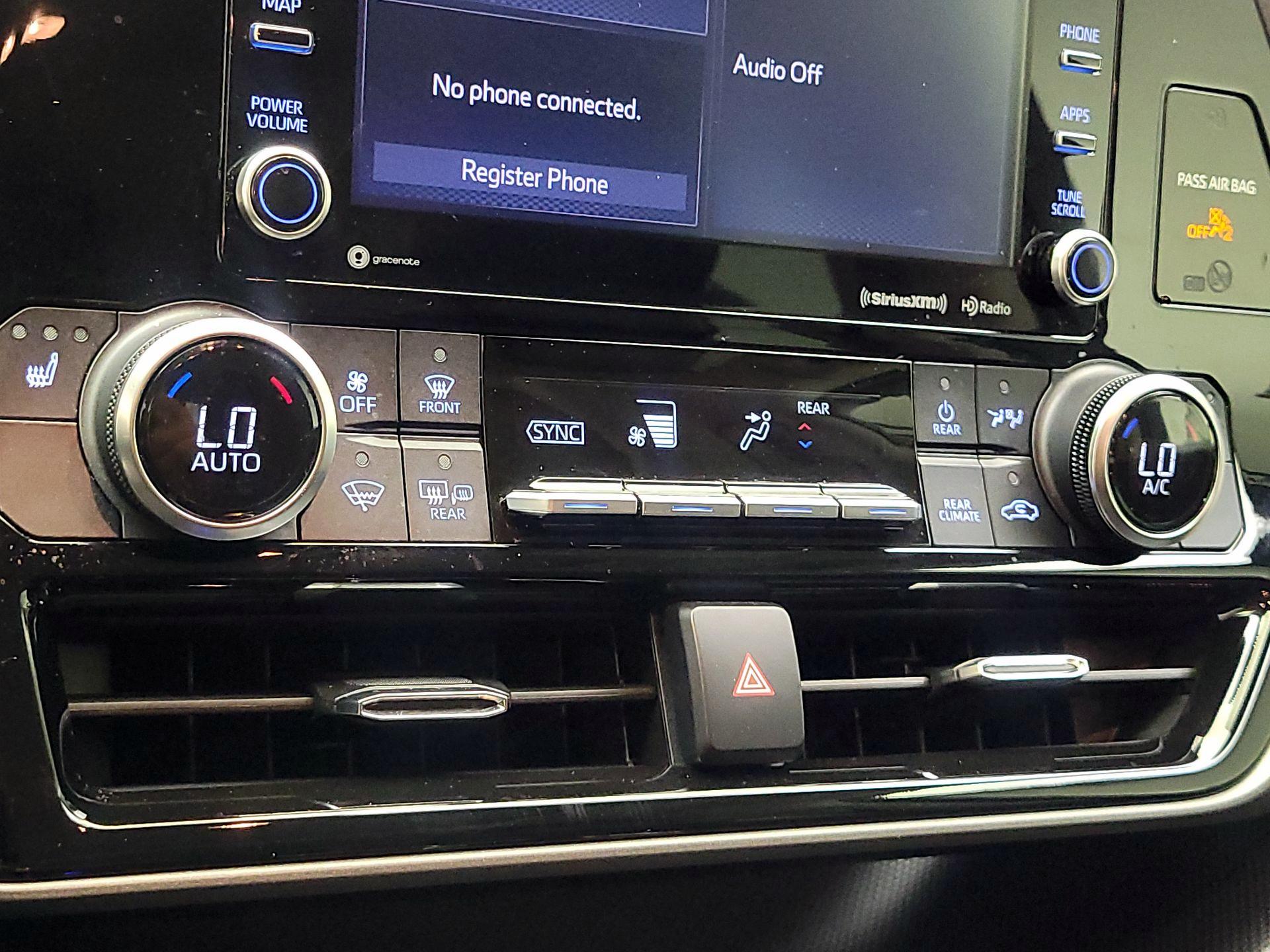 Thumbnail: 2021 Toyota Highlander - 16