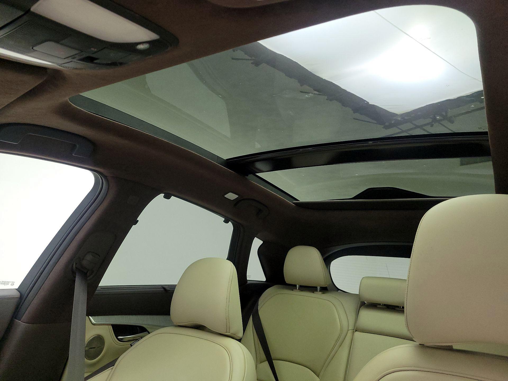 Thumbnail: 2019 INFINITI QX50 - 20