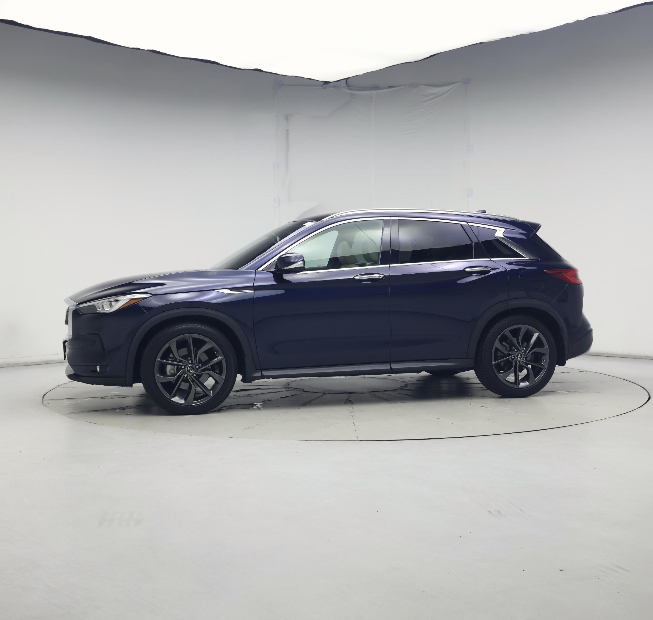 Thumbnail: 2019 INFINITI QX50 - 3