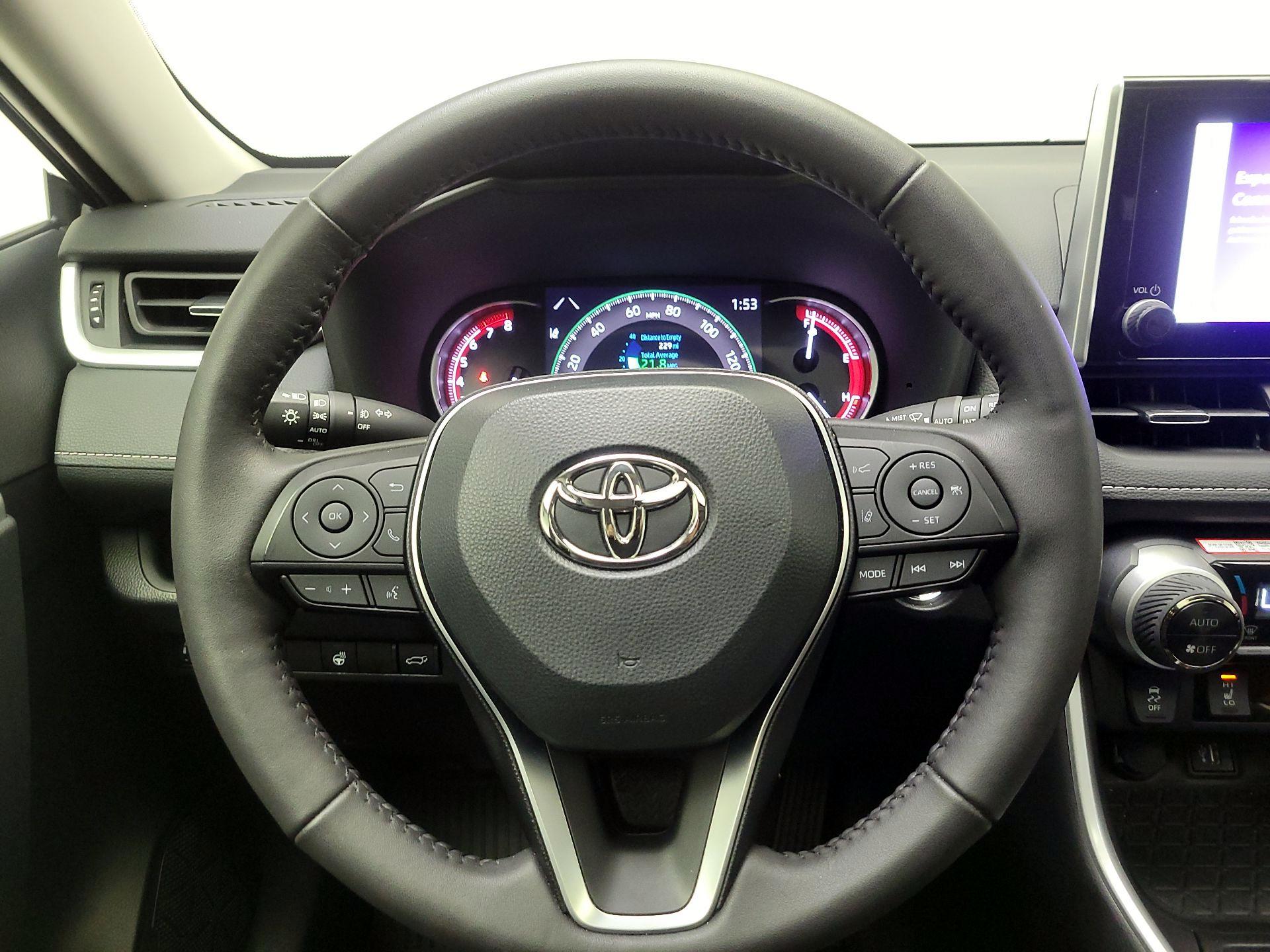 Thumbnail: 2024 Toyota RAV4 - 10