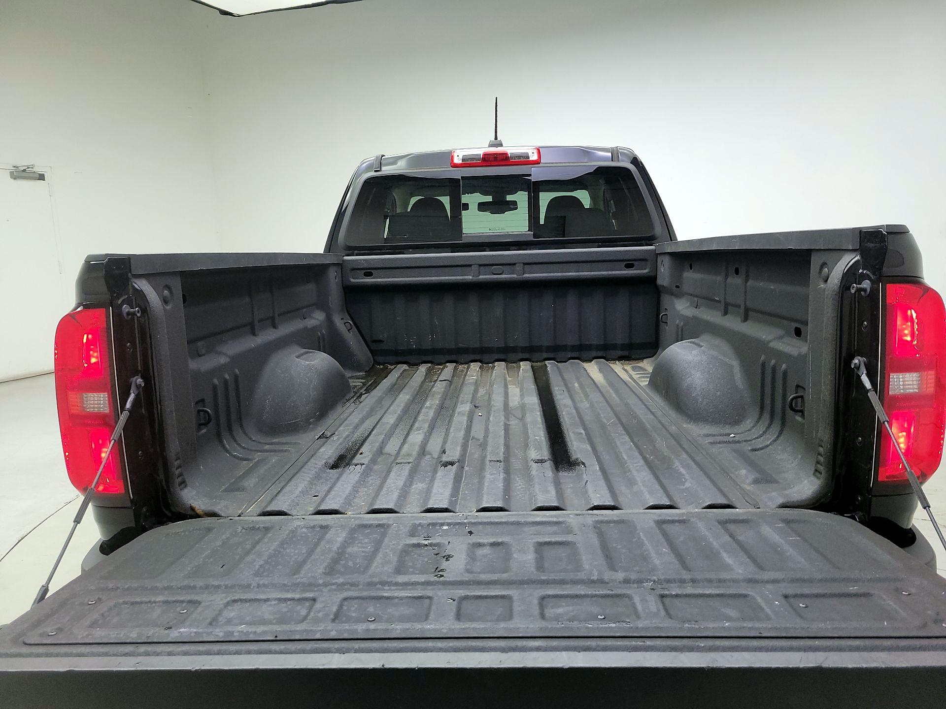 Thumbnail: 2018 Chevrolet Colorado - 20