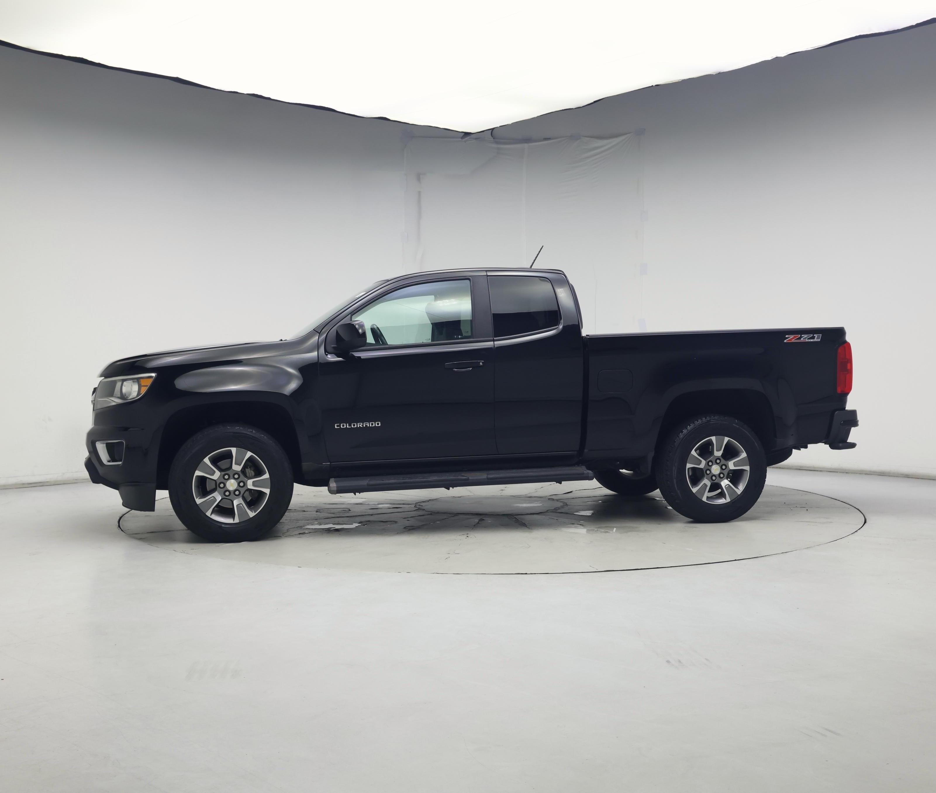 Thumbnail: 2018 Chevrolet Colorado - 3