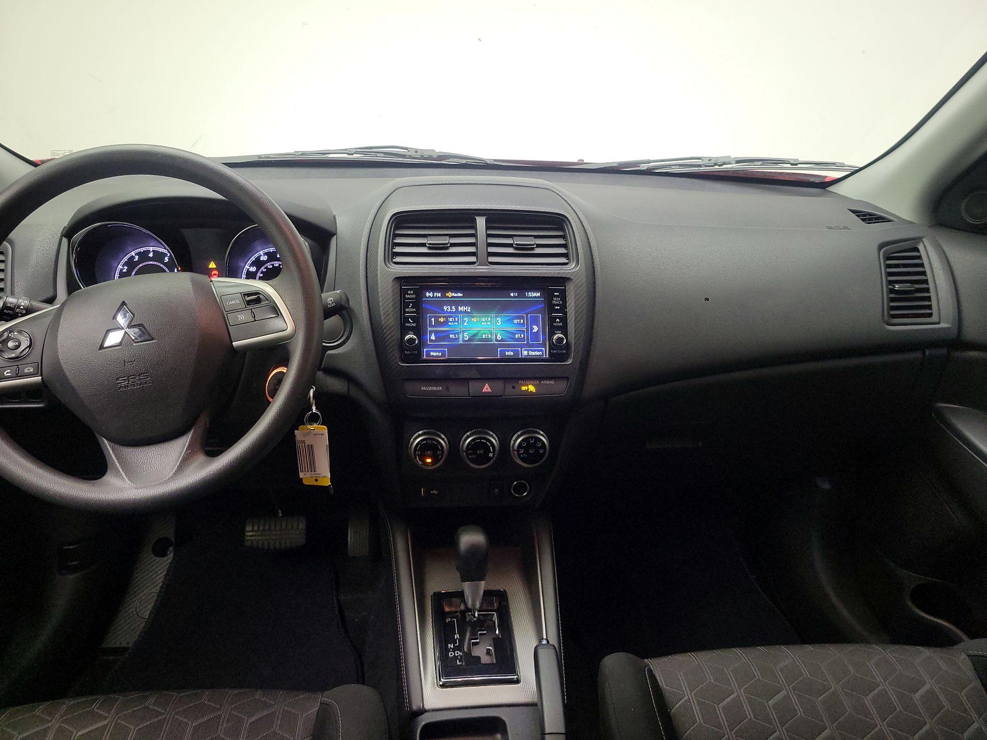 Thumbnail: 2021 Mitsubishi Outlander Sport - 9