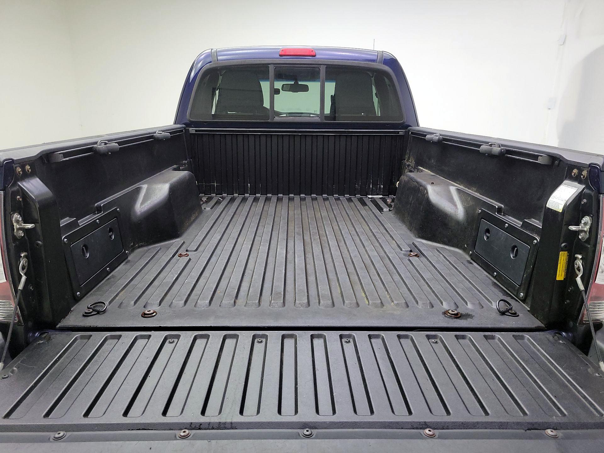Thumbnail: 2013 Toyota Tacoma - 19