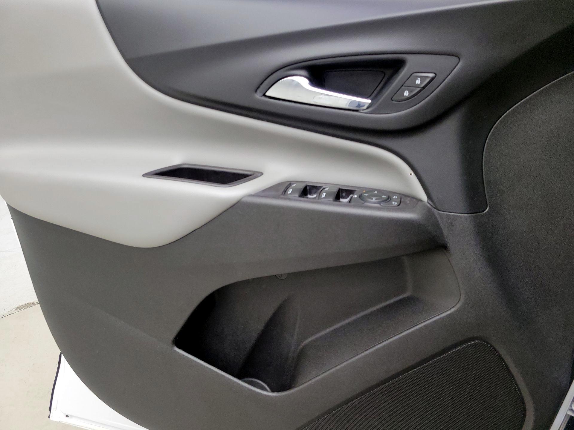 Thumbnail: 2022 Chevrolet Equinox - 12