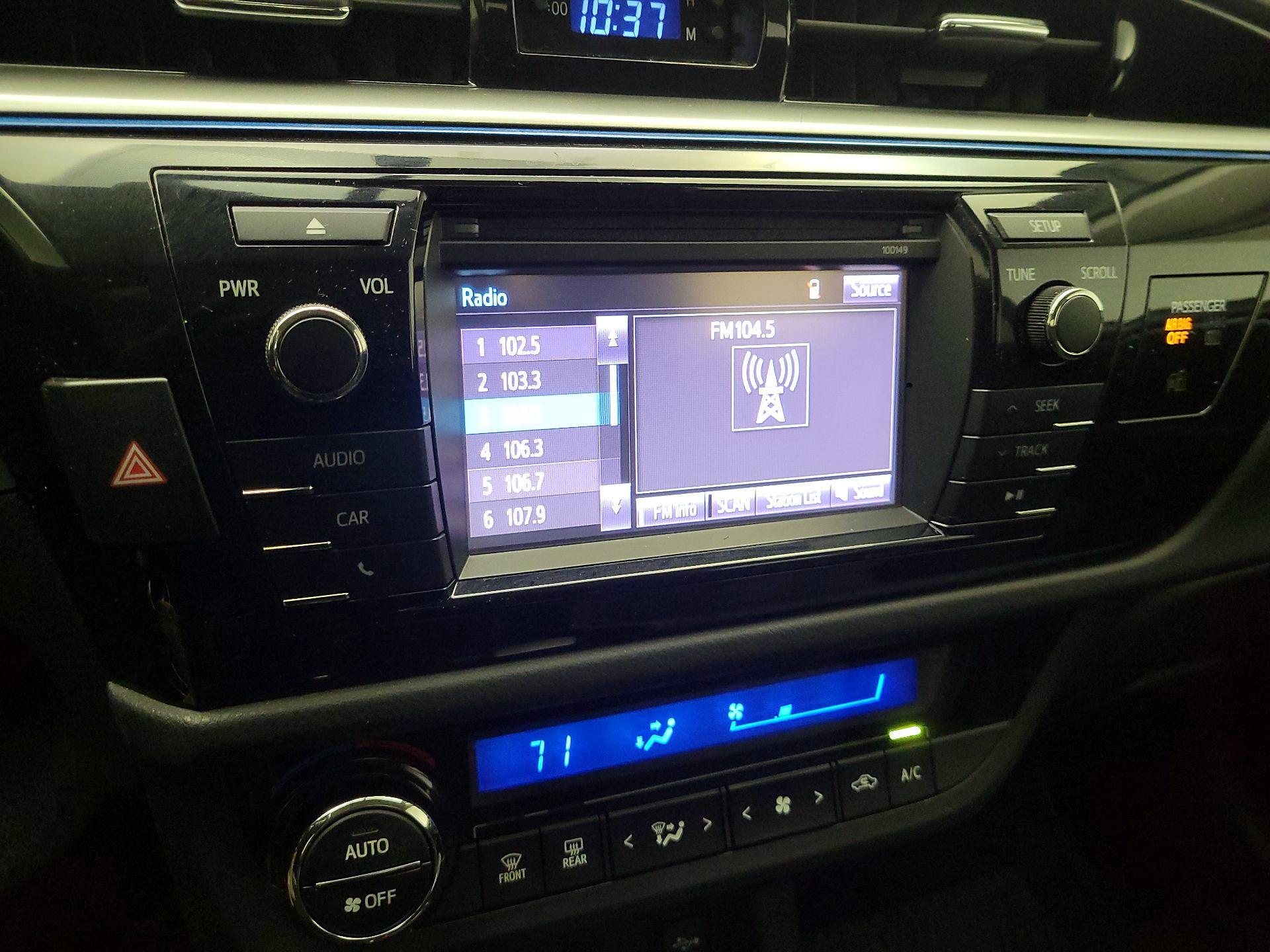Thumbnail: 2014 Toyota Corolla - 15
