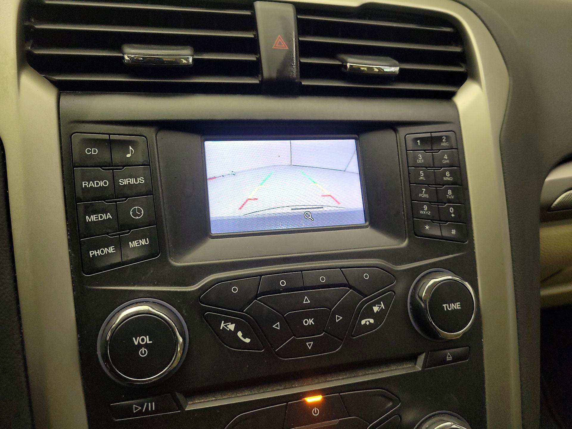 Thumbnail: 2015 Ford Fusion - 14
