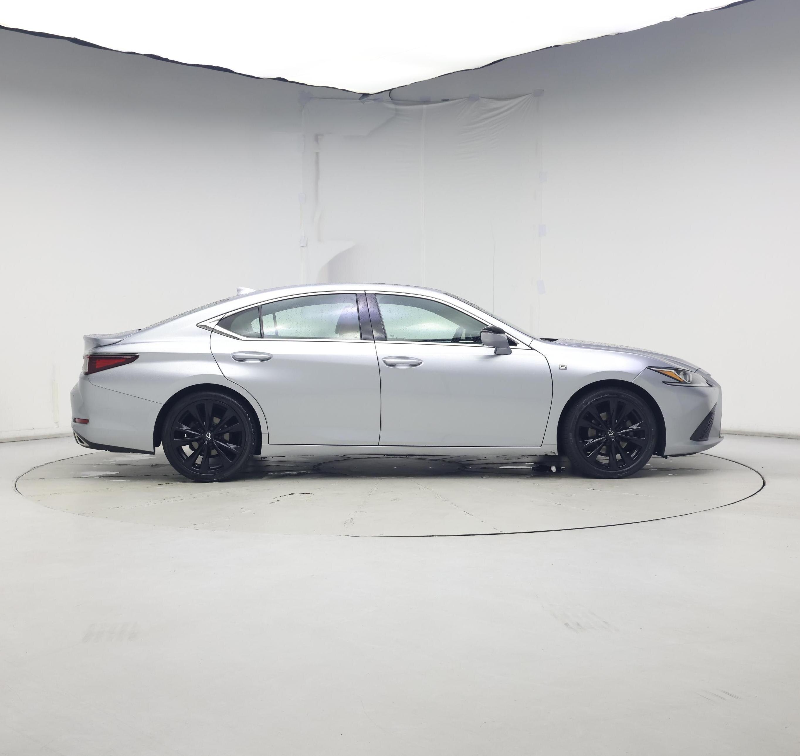 Thumbnail: 2022 Lexus ES - 7
