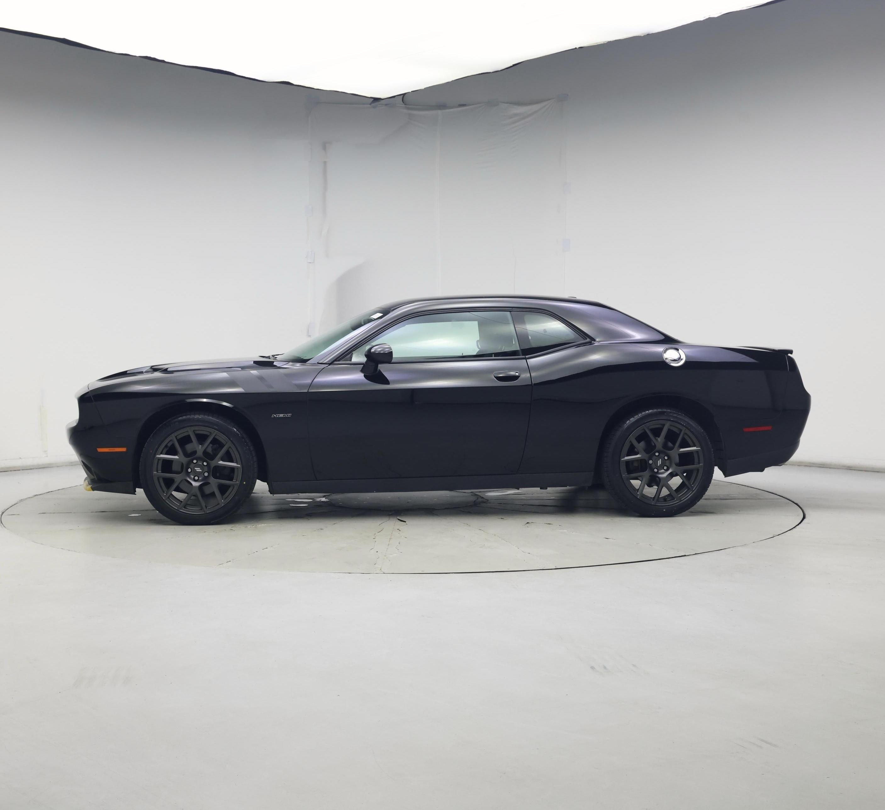 Thumbnail: 2017 Dodge Challenger - 3