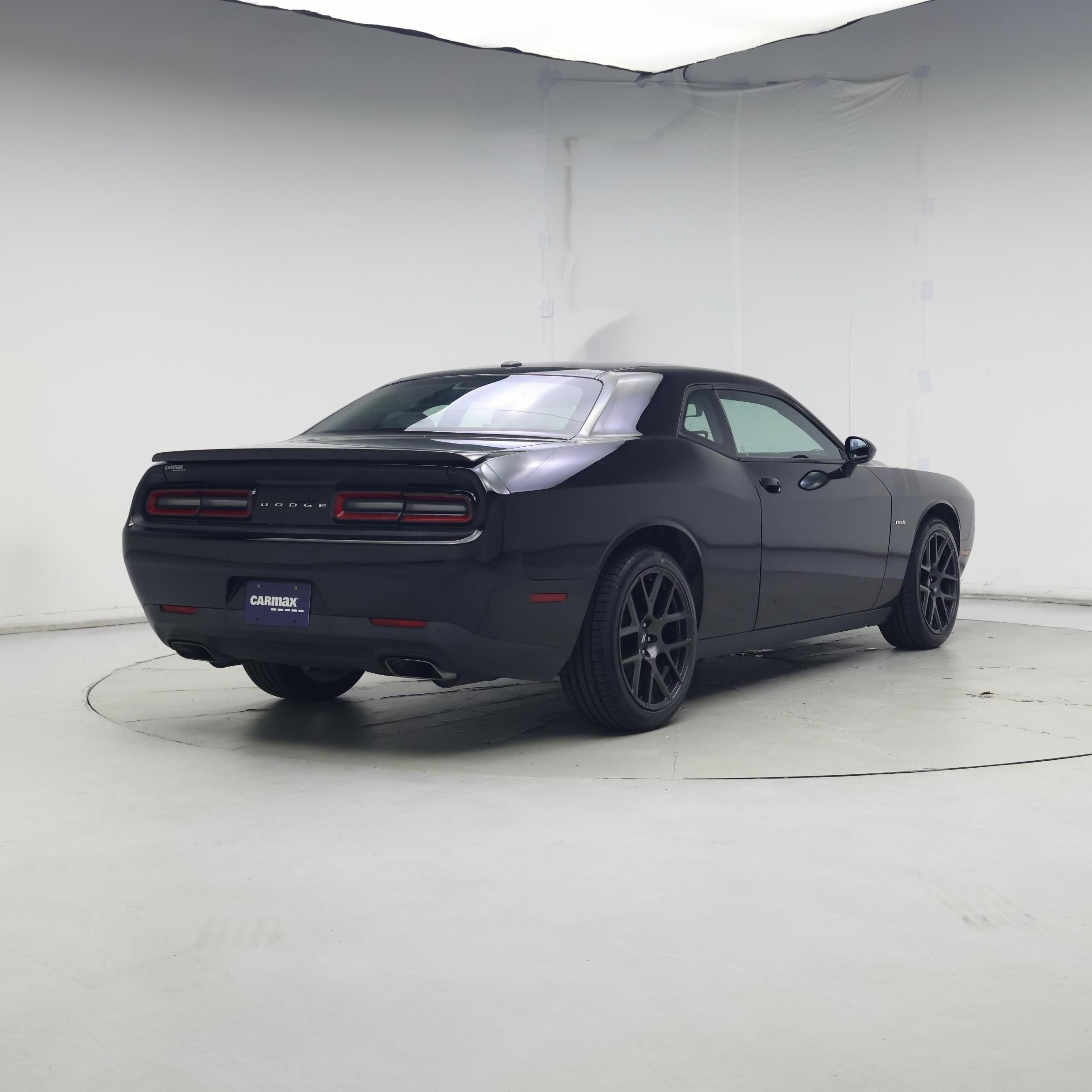 Thumbnail: 2017 Dodge Challenger - 8