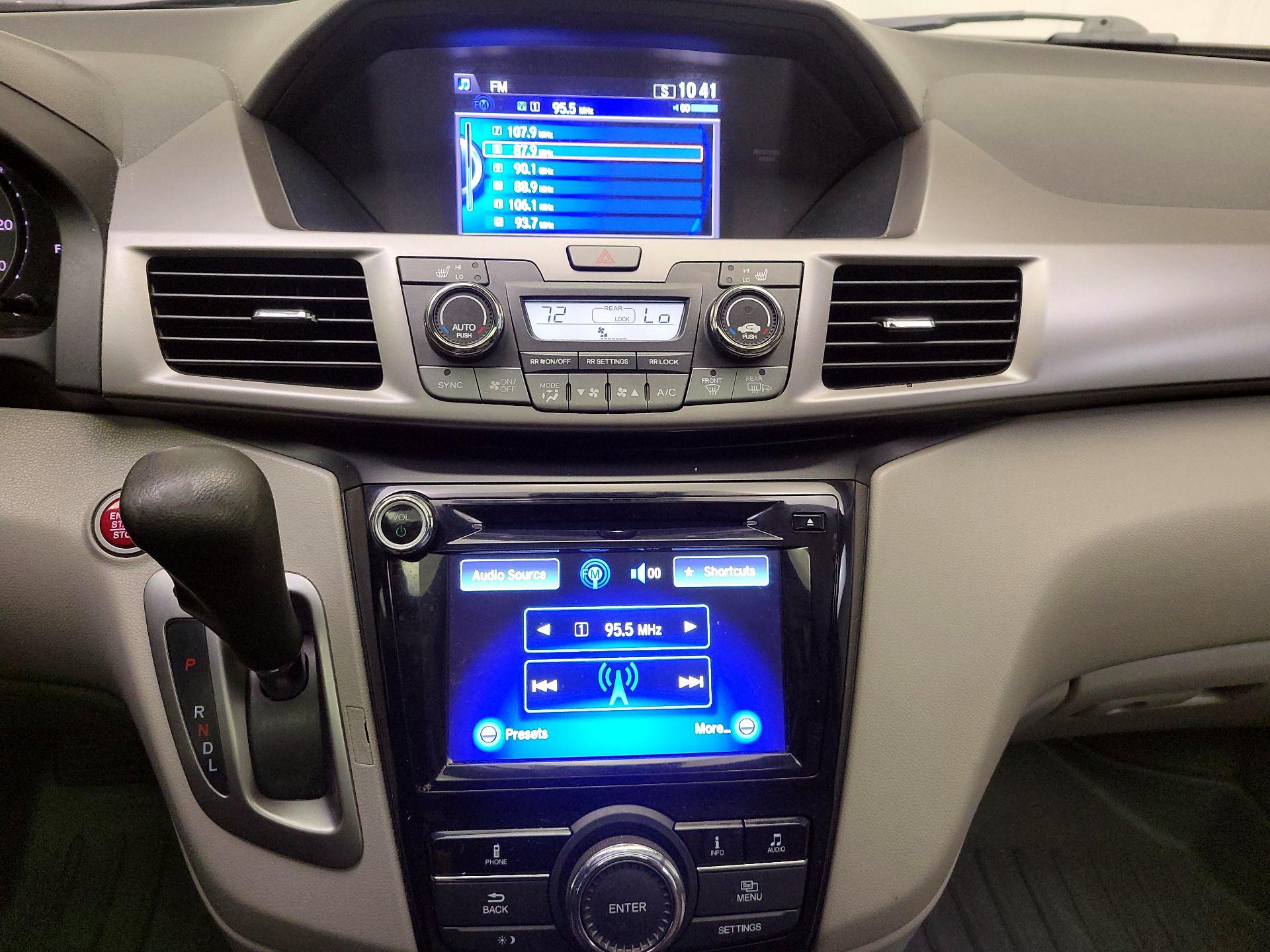 Thumbnail: 2016 Honda Odyssey - 15