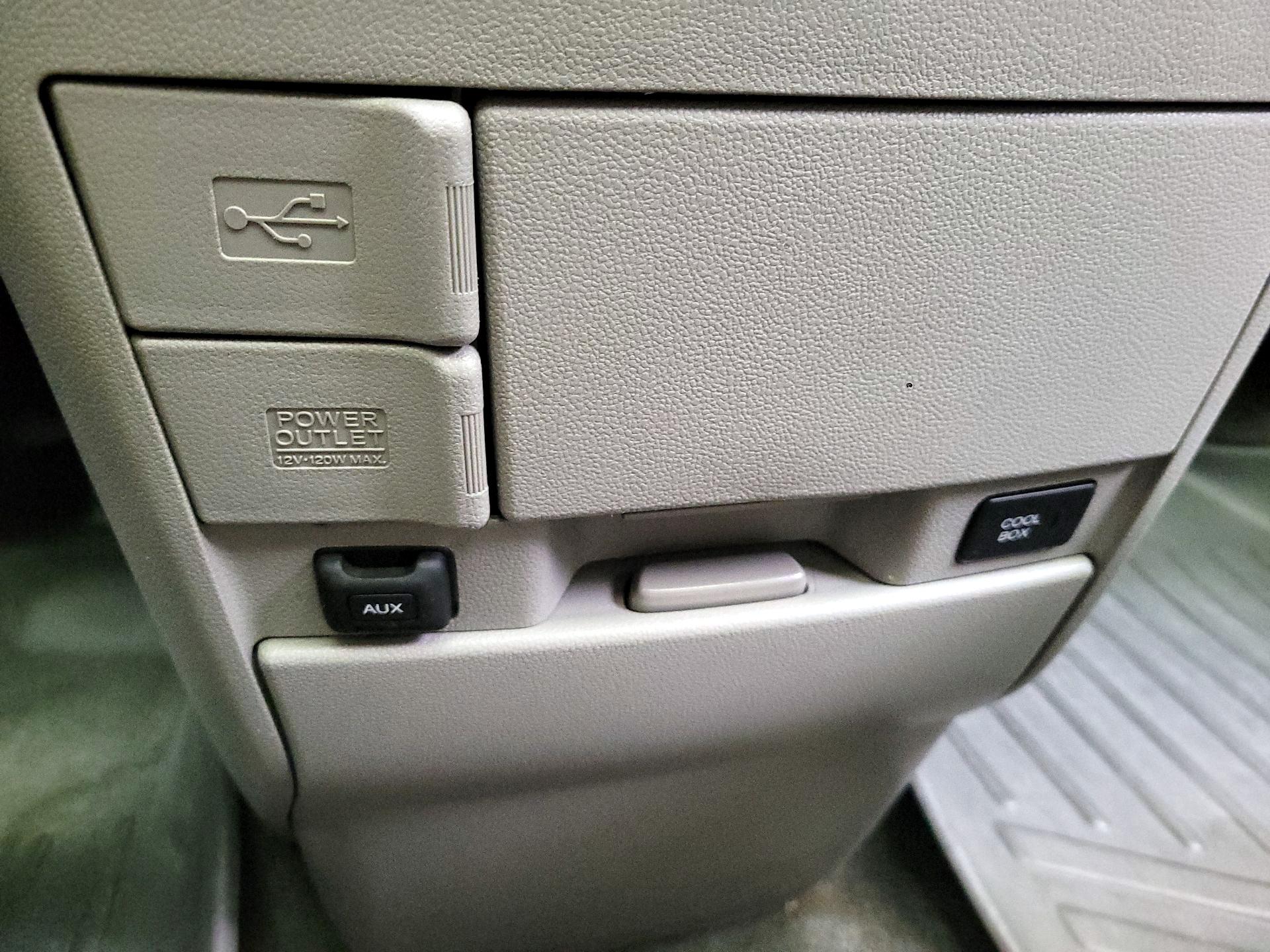 Thumbnail: 2016 Honda Odyssey - 18