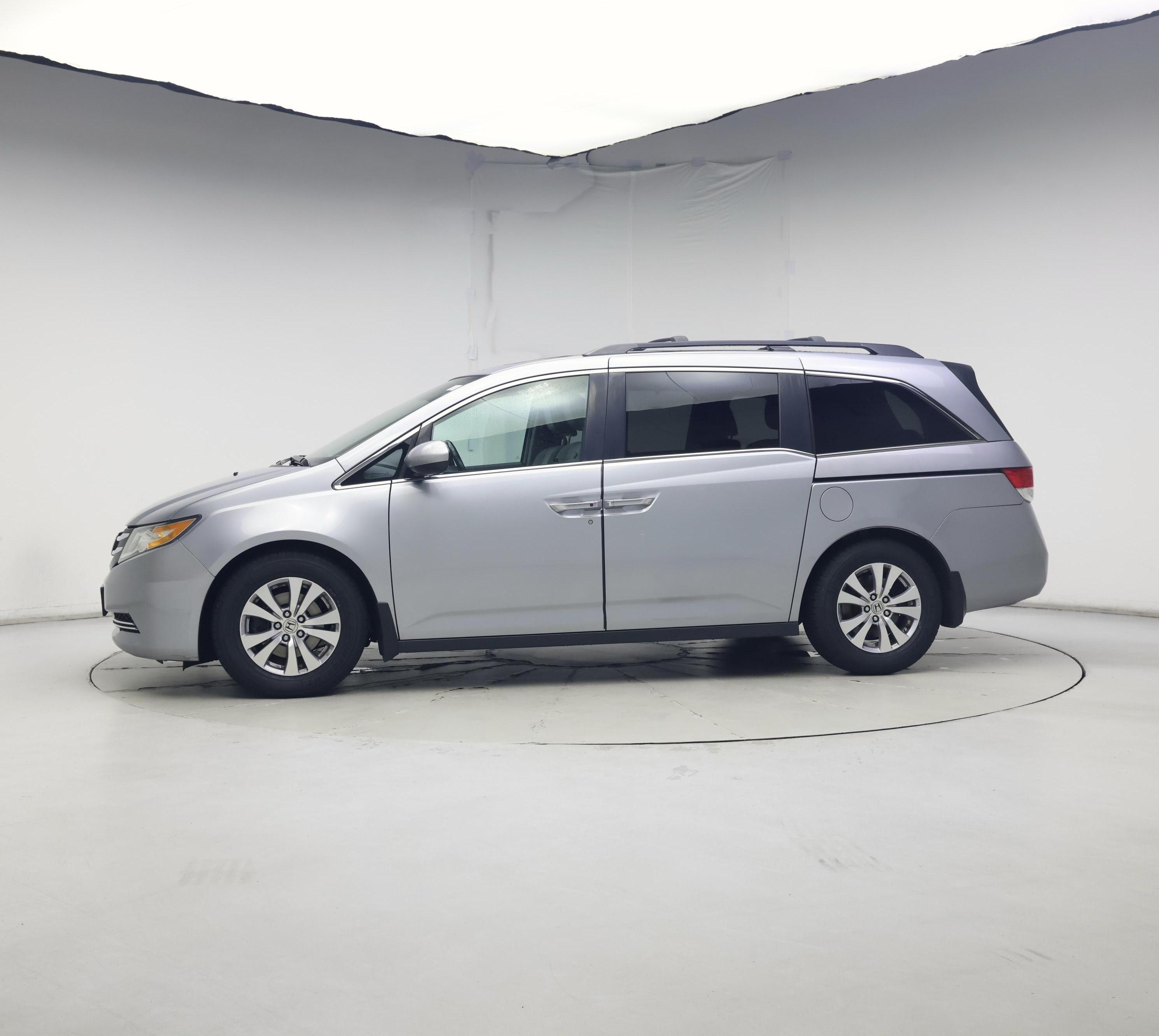 Thumbnail: 2016 Honda Odyssey - 3