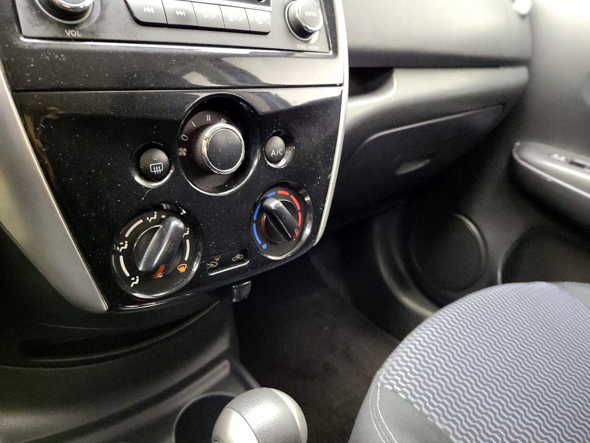 Thumbnail: 2015 Nissan Versa Note - 15