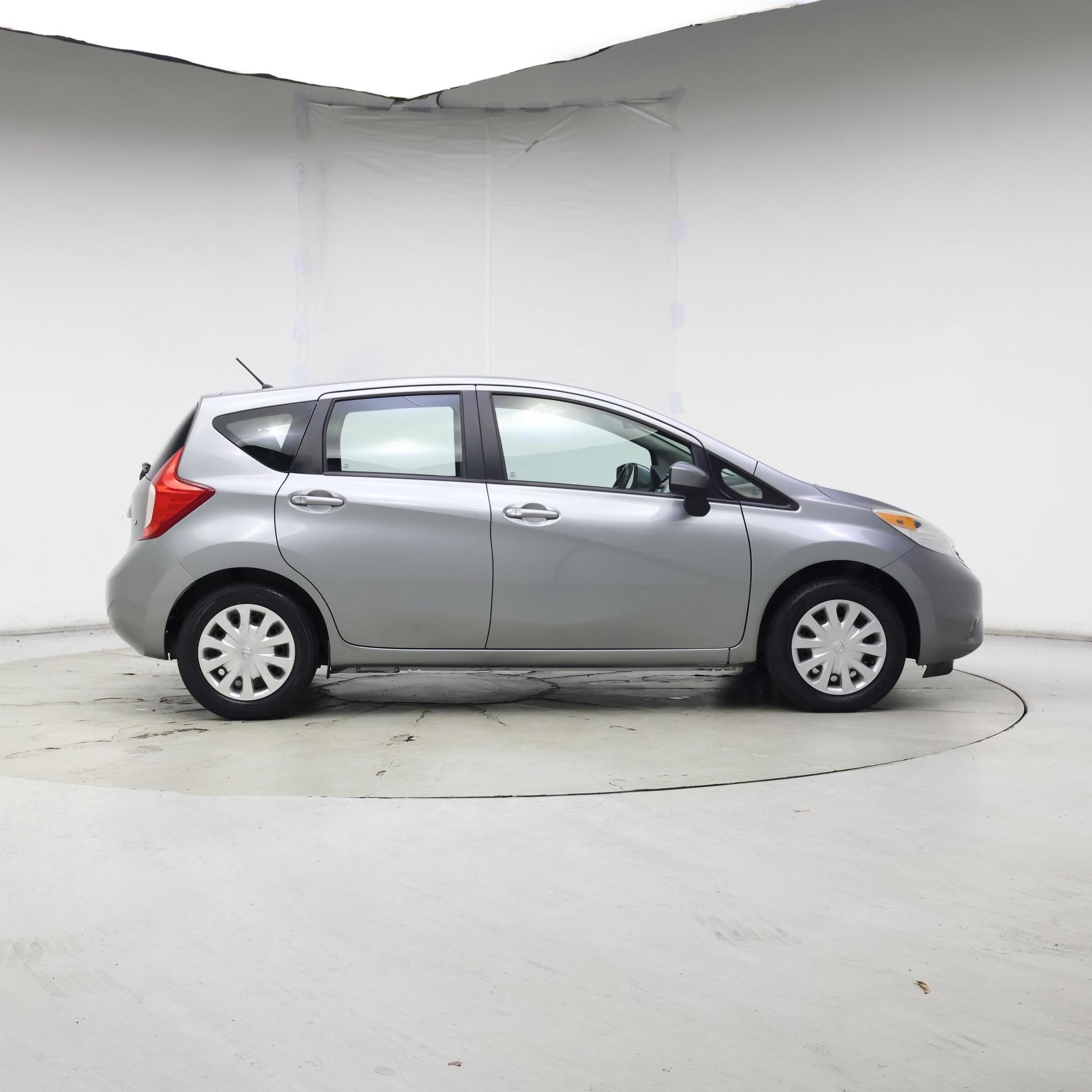 Thumbnail: 2015 Nissan Versa Note - 7