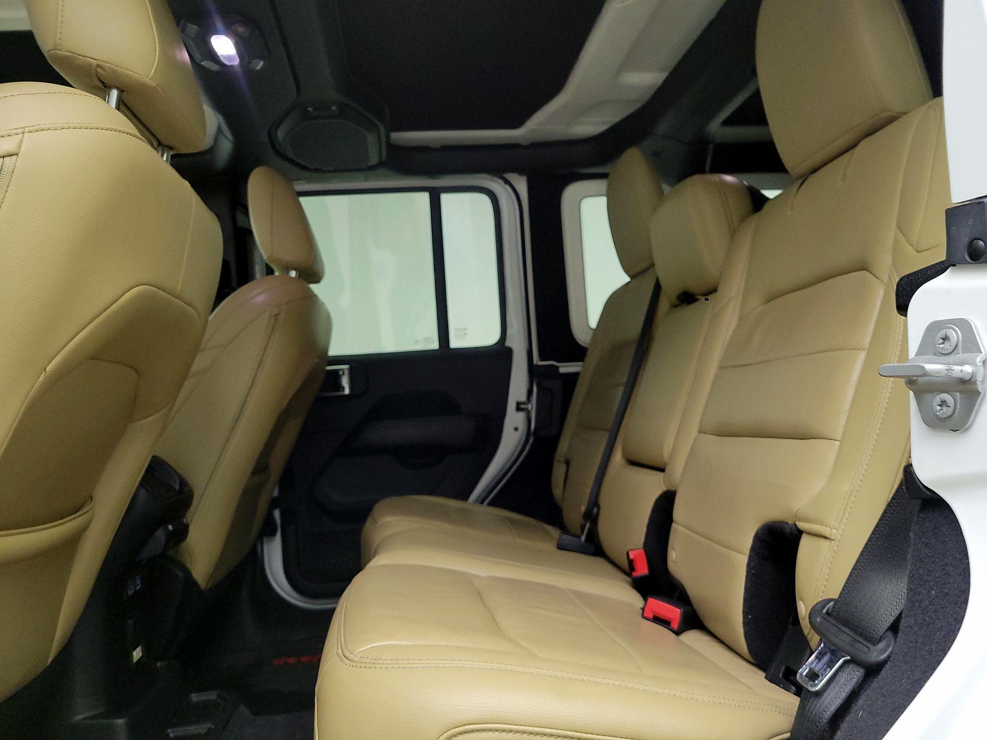 Thumbnail: 2018 Jeep Wrangler - 19