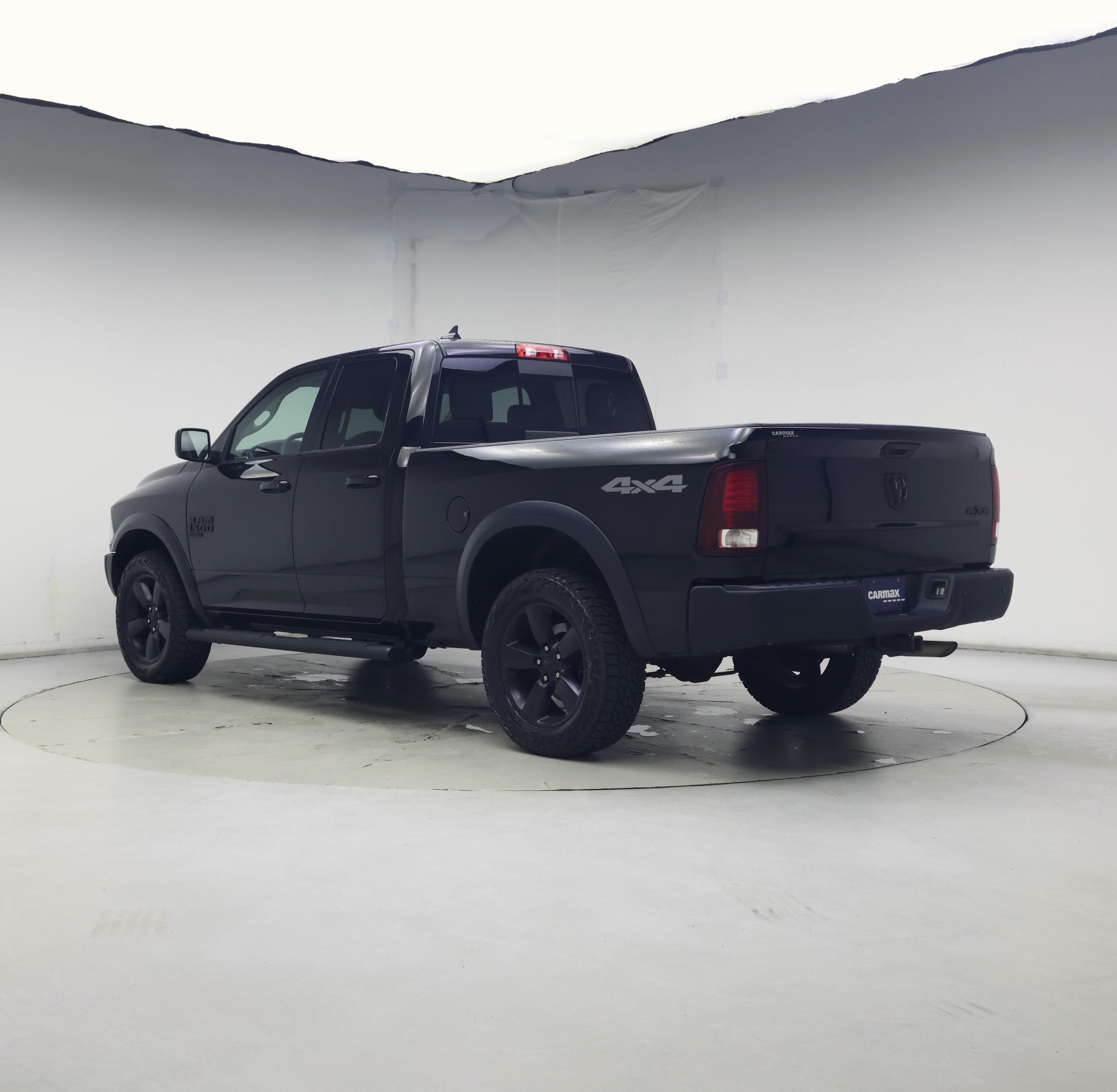 Thumbnail: 2019 RAM 1500 Classic - 2