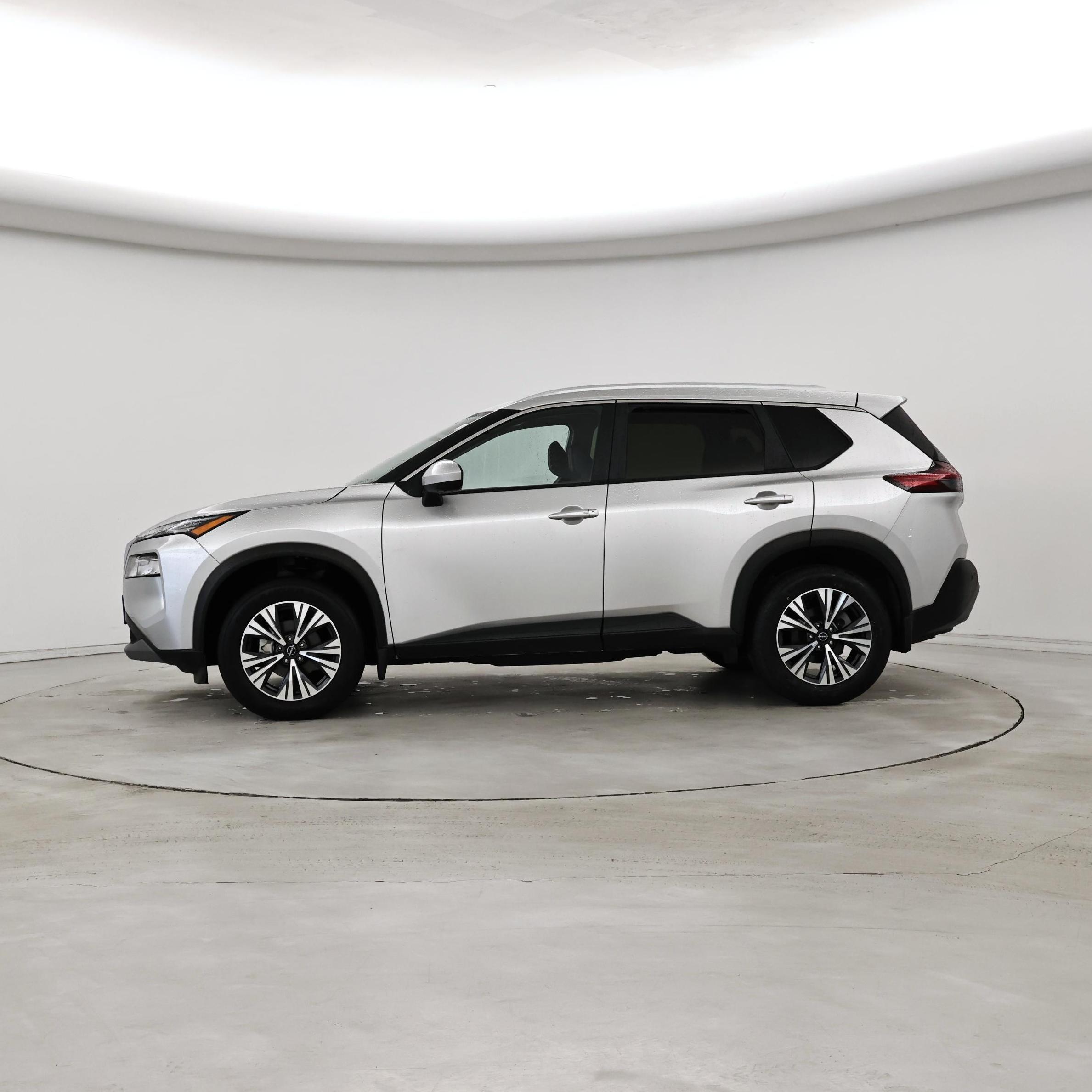 Thumbnail: 2023 Nissan Rogue - 3