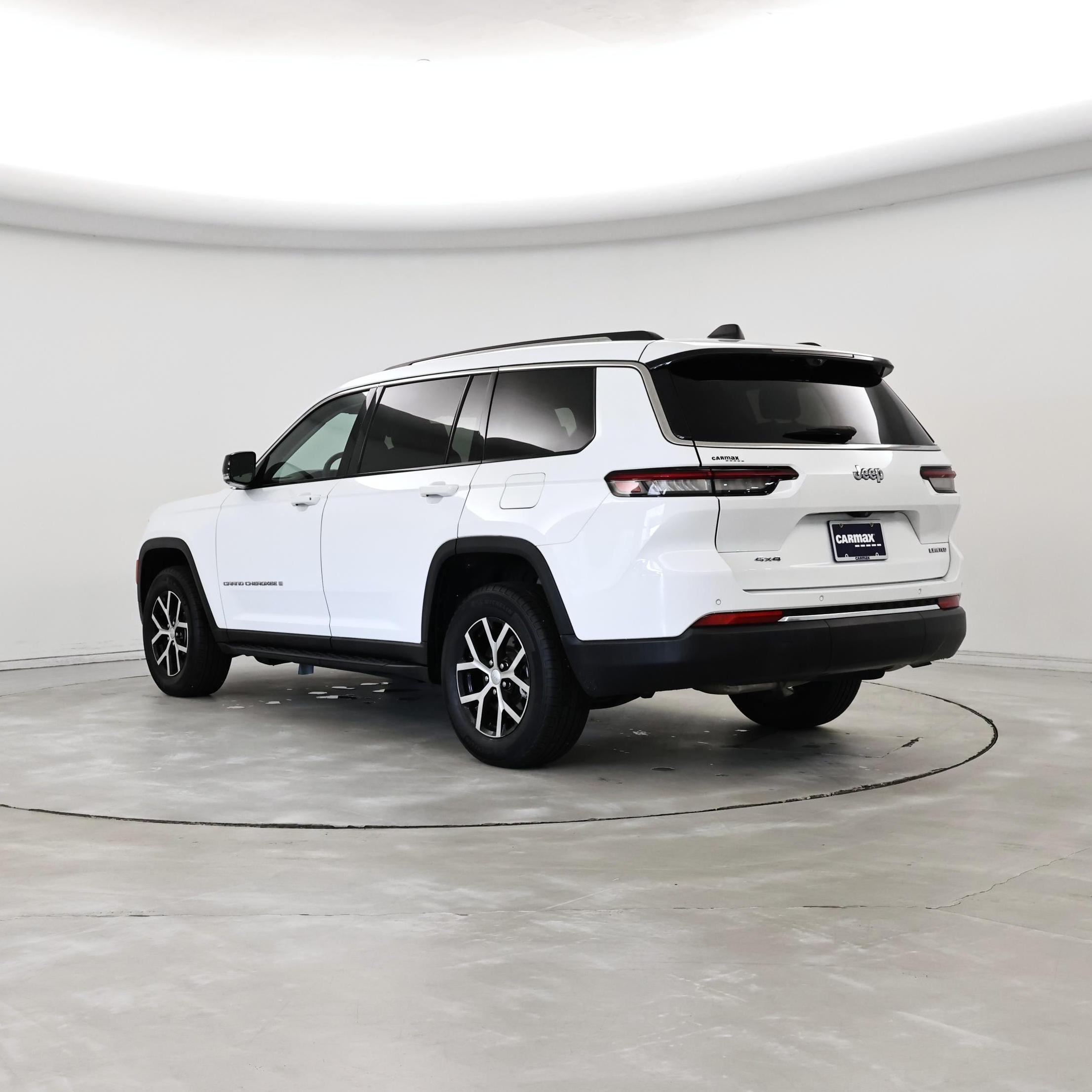 Thumbnail: 2023 Jeep Grand Cherokee L - 2