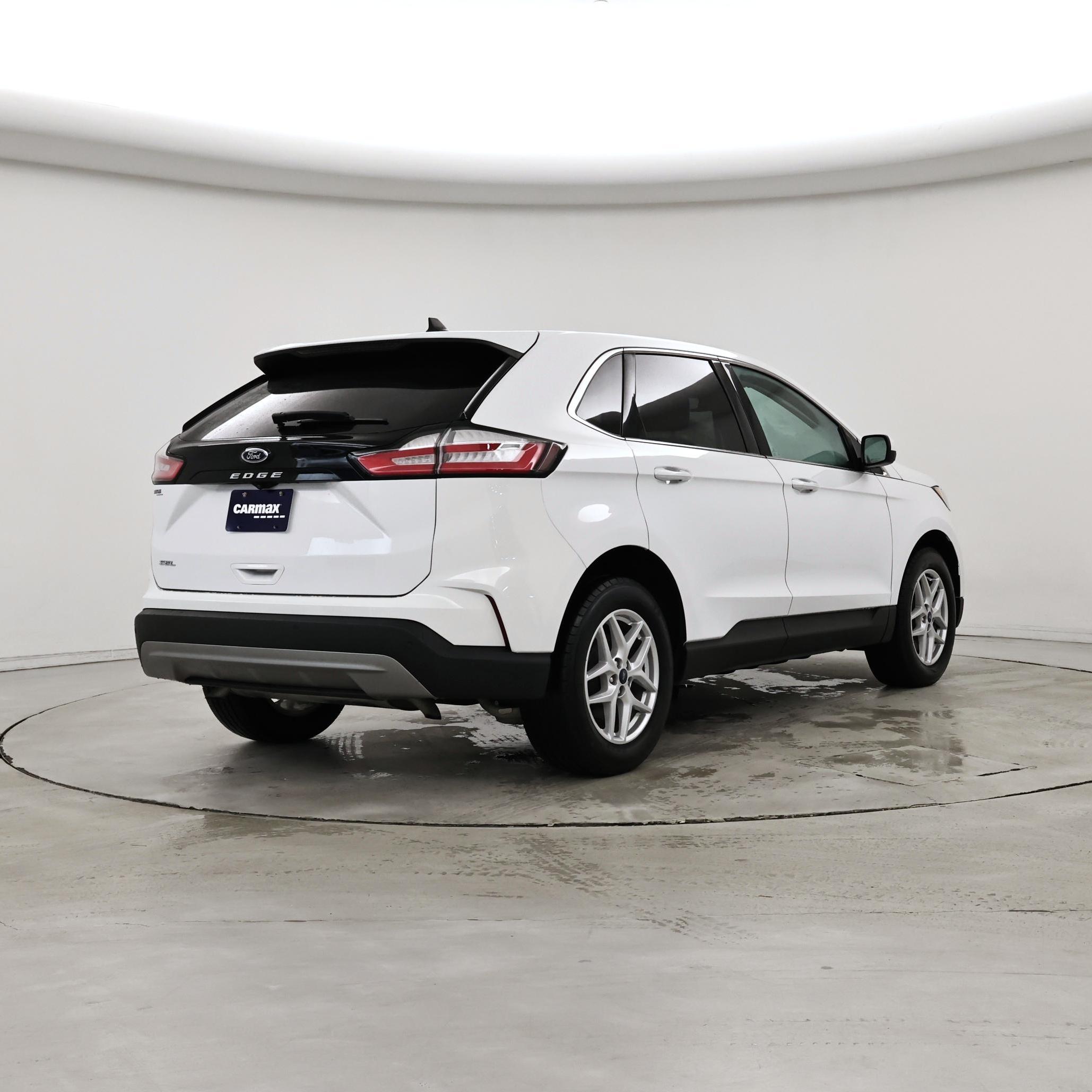 Thumbnail: 2021 Ford Edge - 8